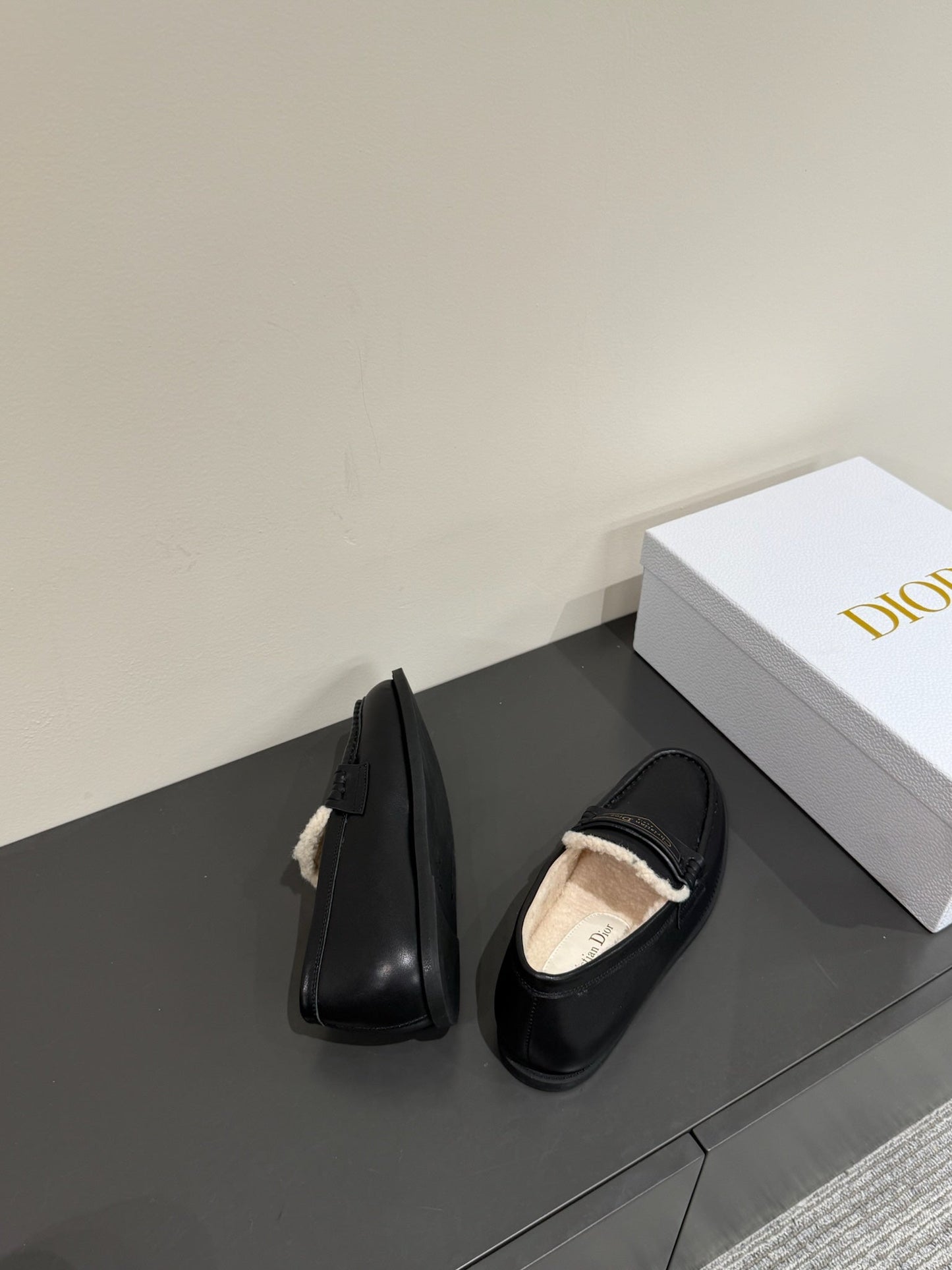 DIOR Loafers In Black Lambskin And Fleece Lining 109291