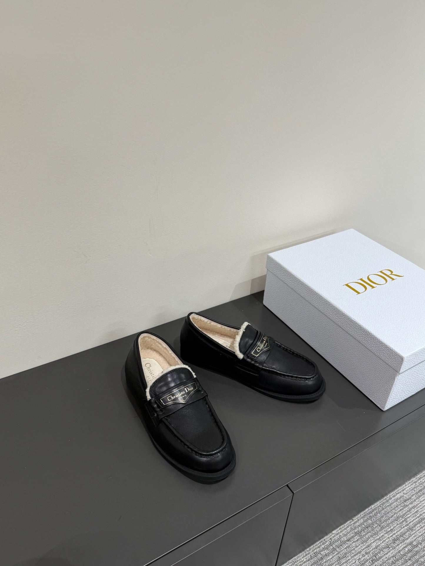DIOR Loafers In Black Lambskin And Fleece Lining 109291
