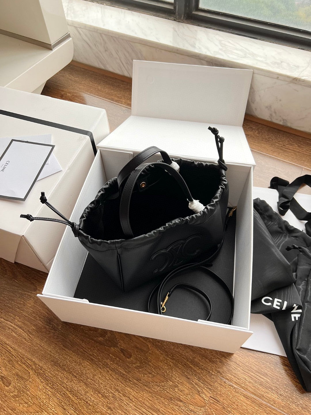 Celine SMALL CABAS DRAWSTRING CUIR TRIOMPHE 22 BLACK CALFSKIN