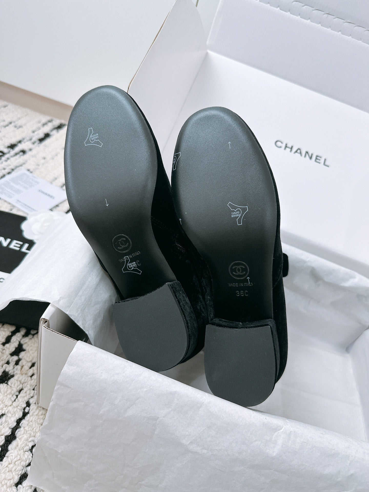 CHANEL Ankle Boots In Black Velvet With Bow Tie 144659