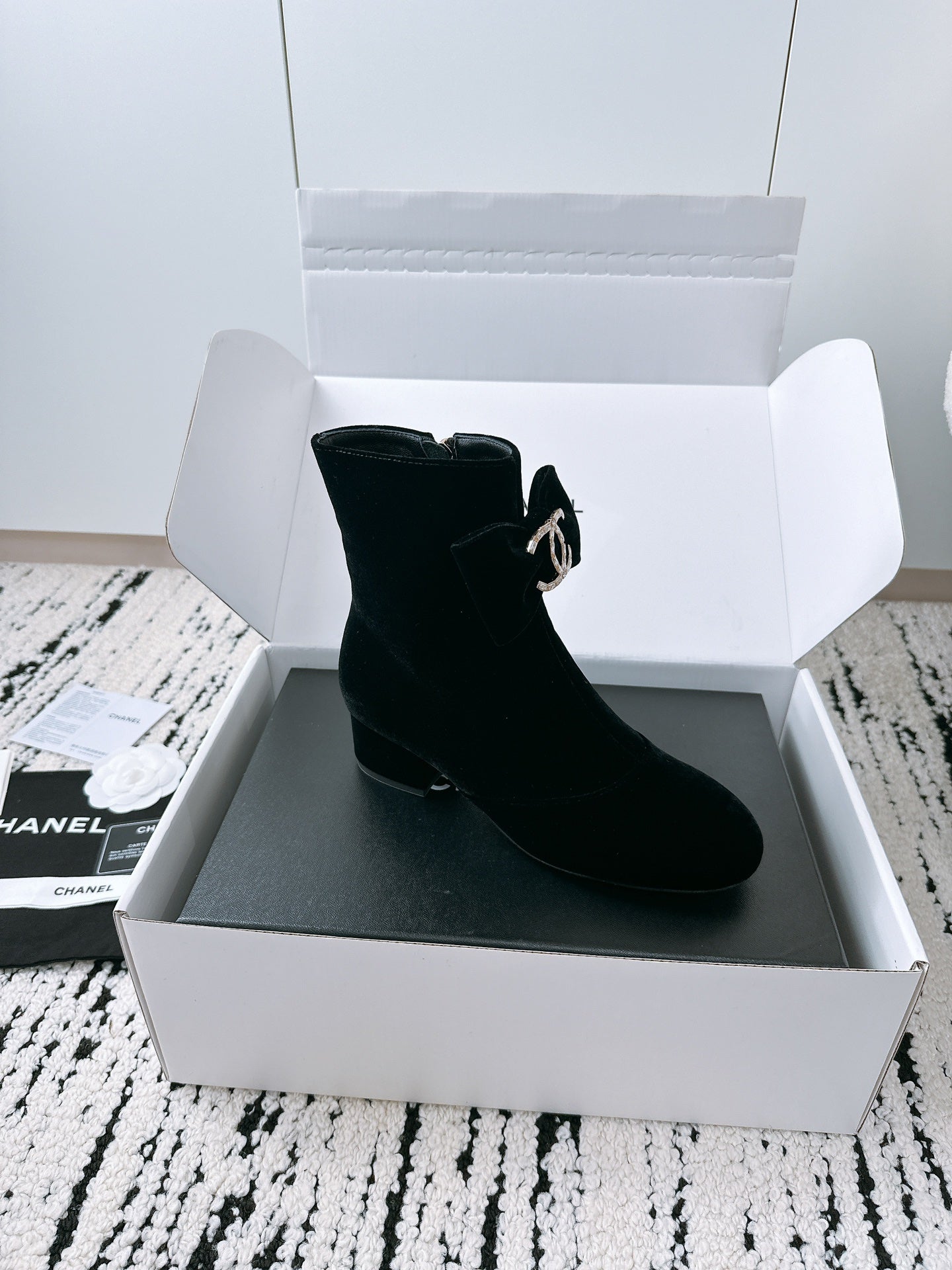CHANEL Ankle Boots In Black Velvet With Bow Tie 144659