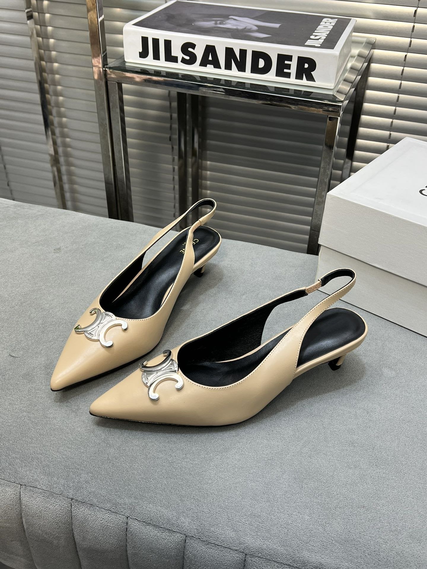 Celine alma triomphe 50 slingback cream patent calfskin