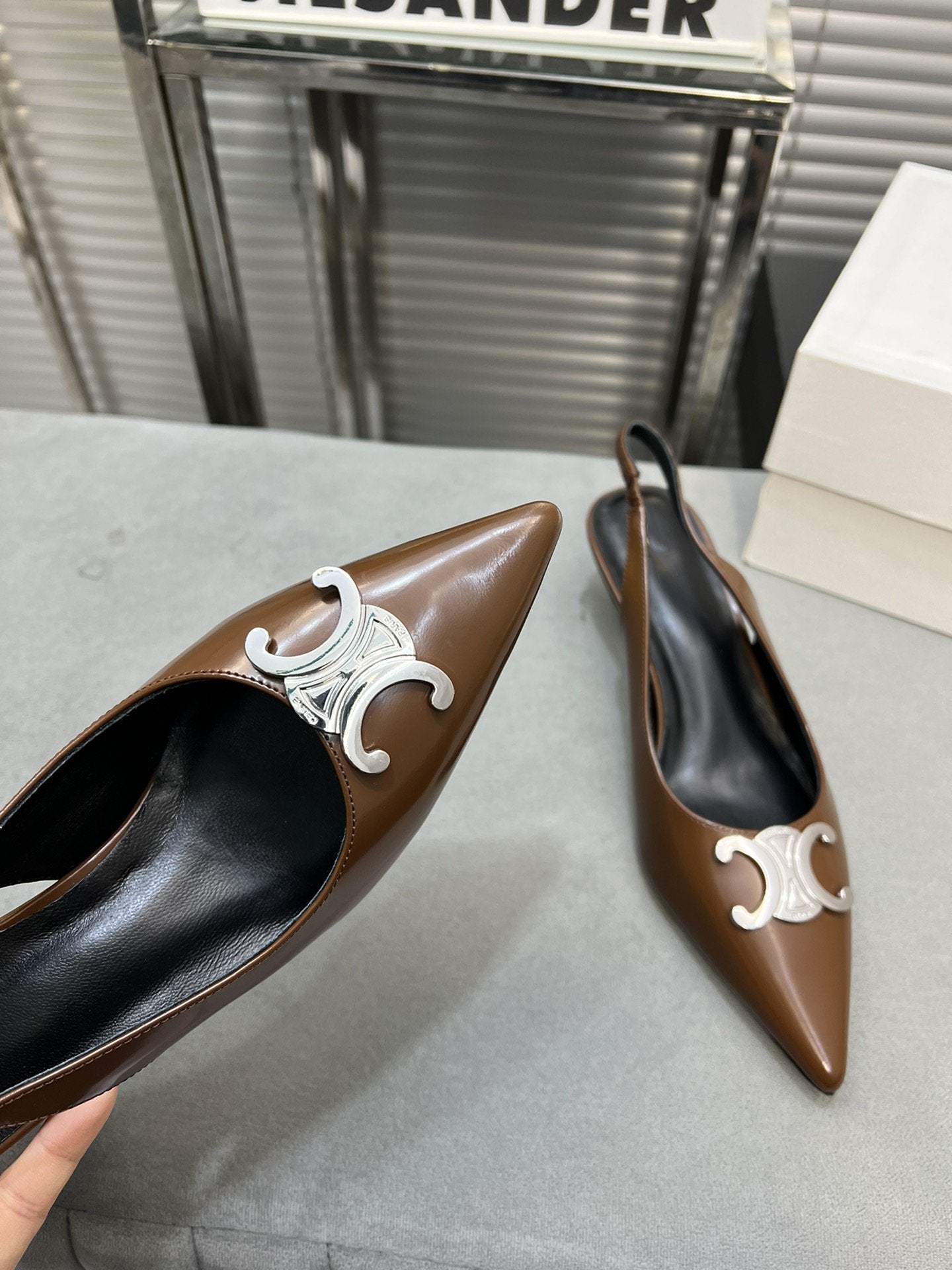 Celine alma triomphe 50 slingback chocolate patent calfskin