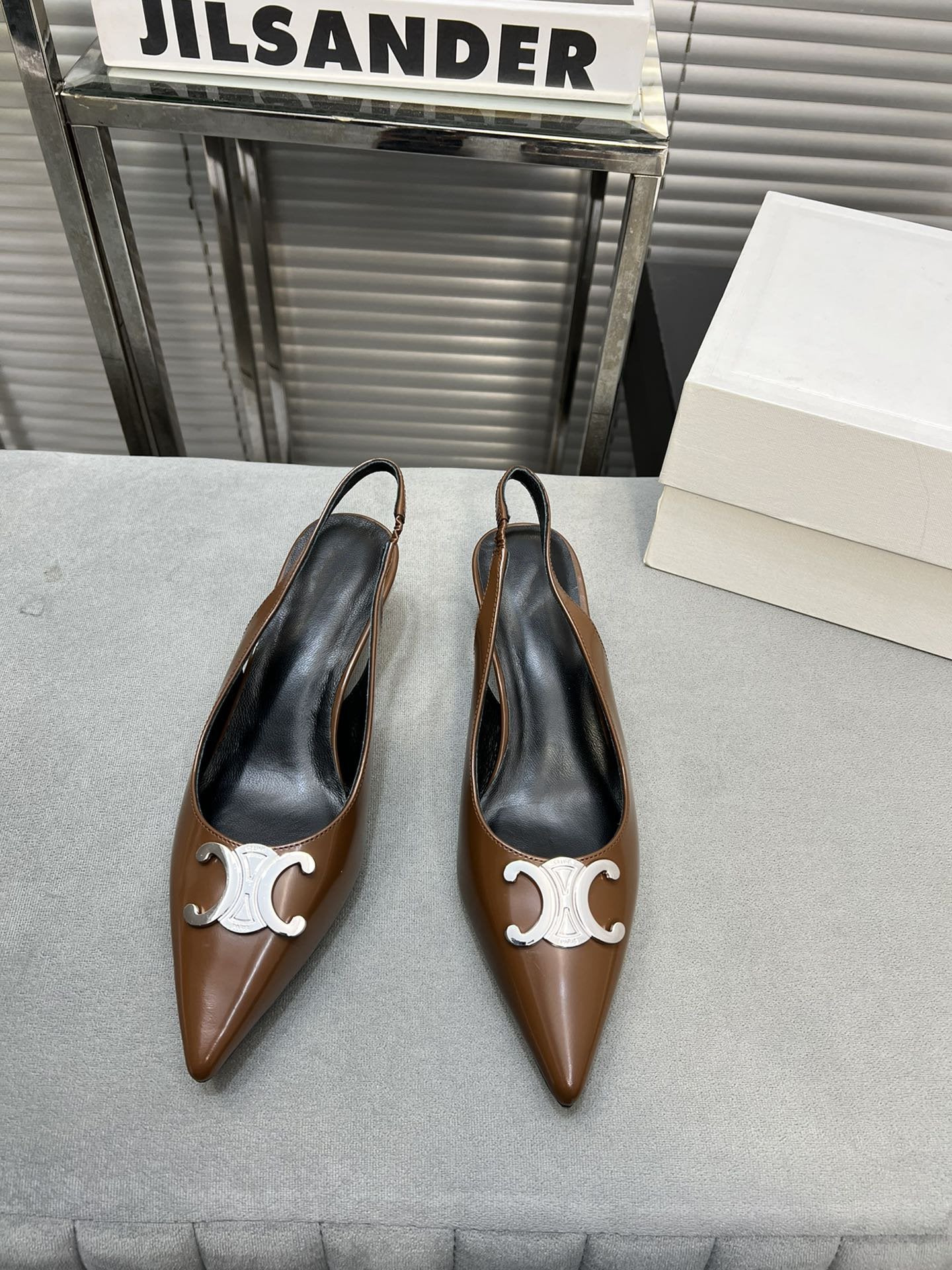 Celine alma triomphe 50 slingback chocolate patent calfskin