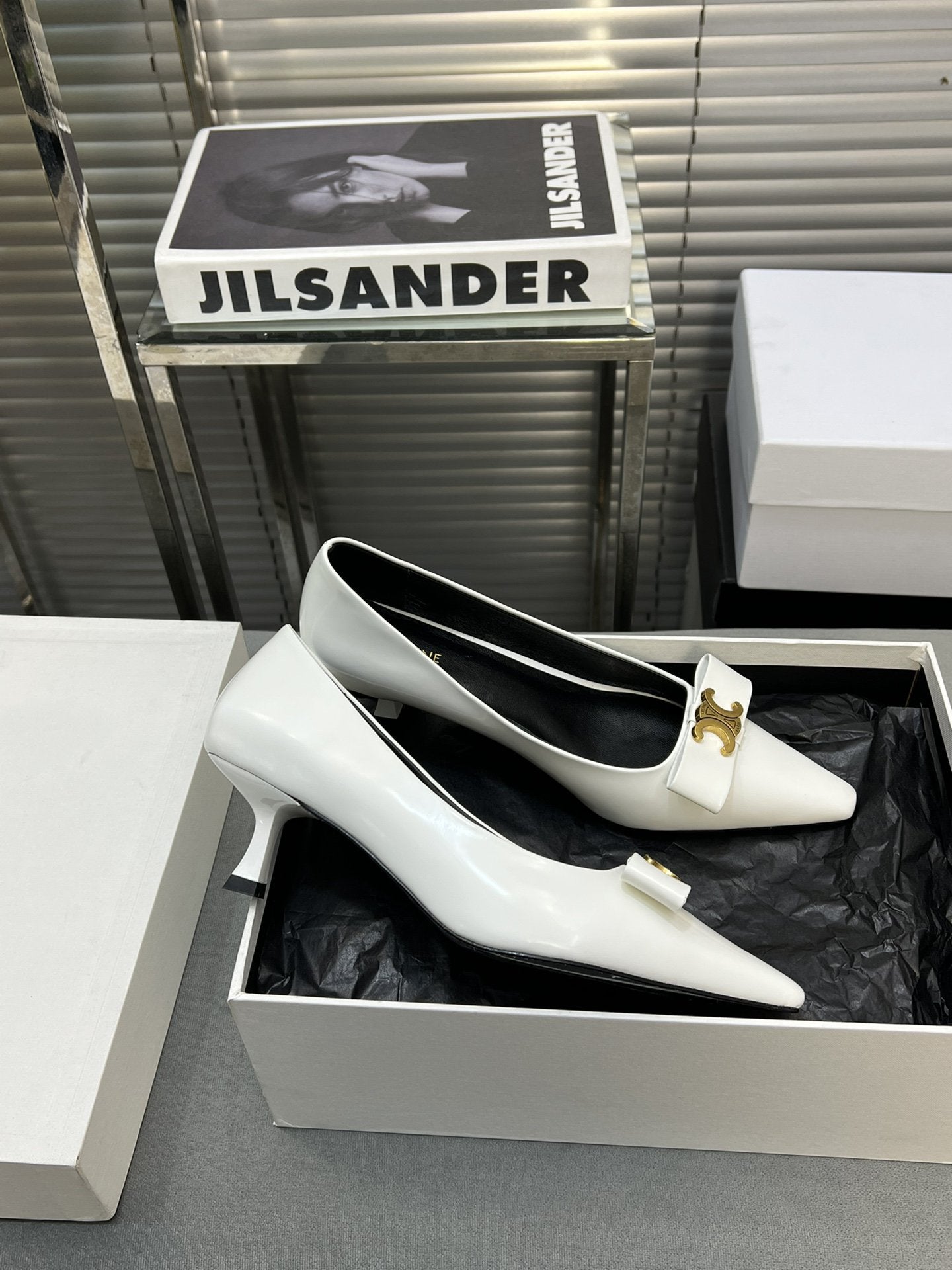Celine cl pumps 50 white calfskin
