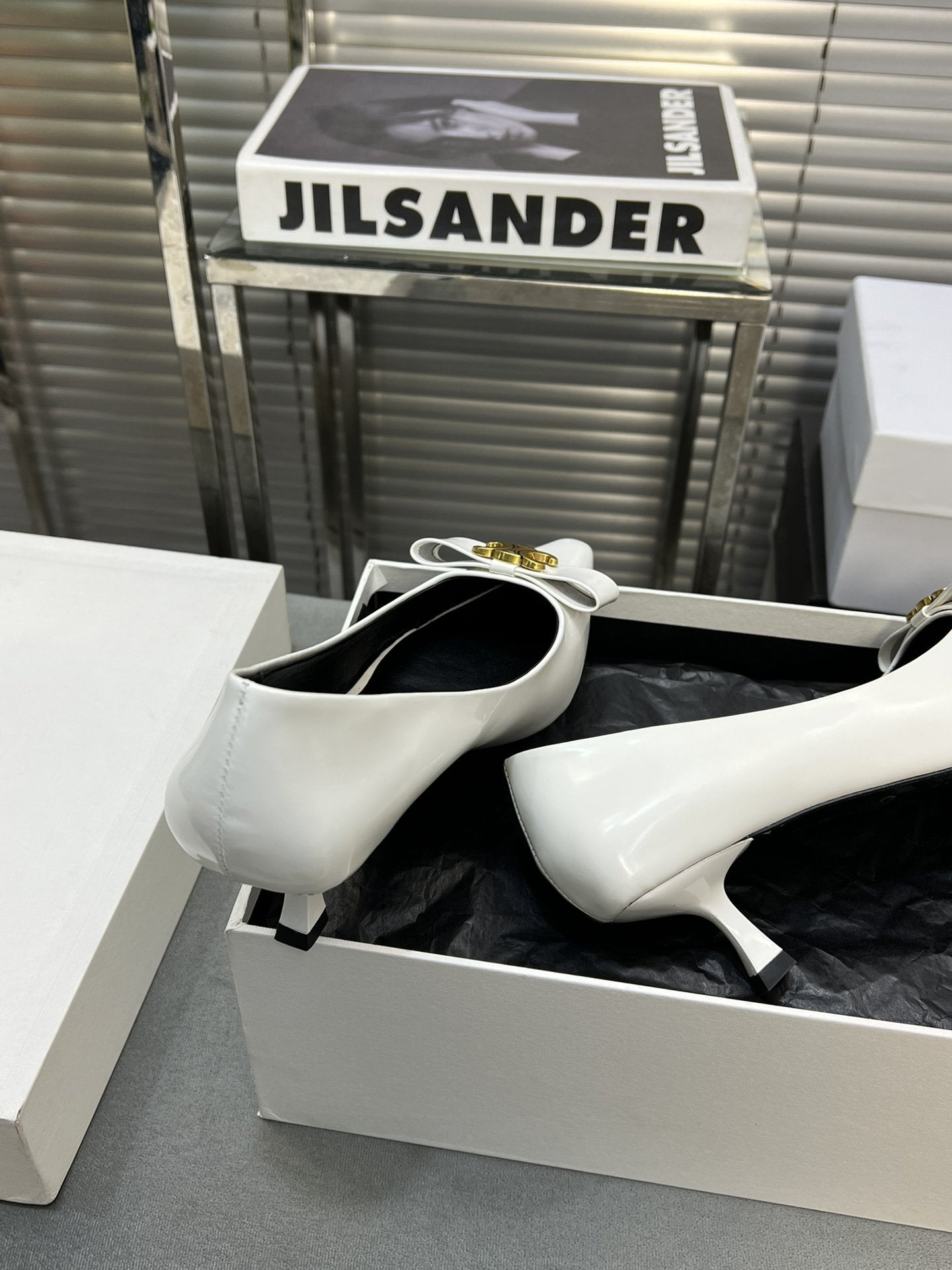 Celine cl pumps 50 white calfskin
