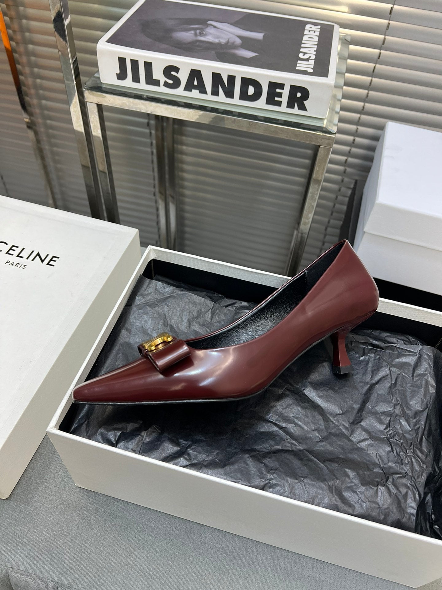 Celine cl pumps 50 burgundy calfskin