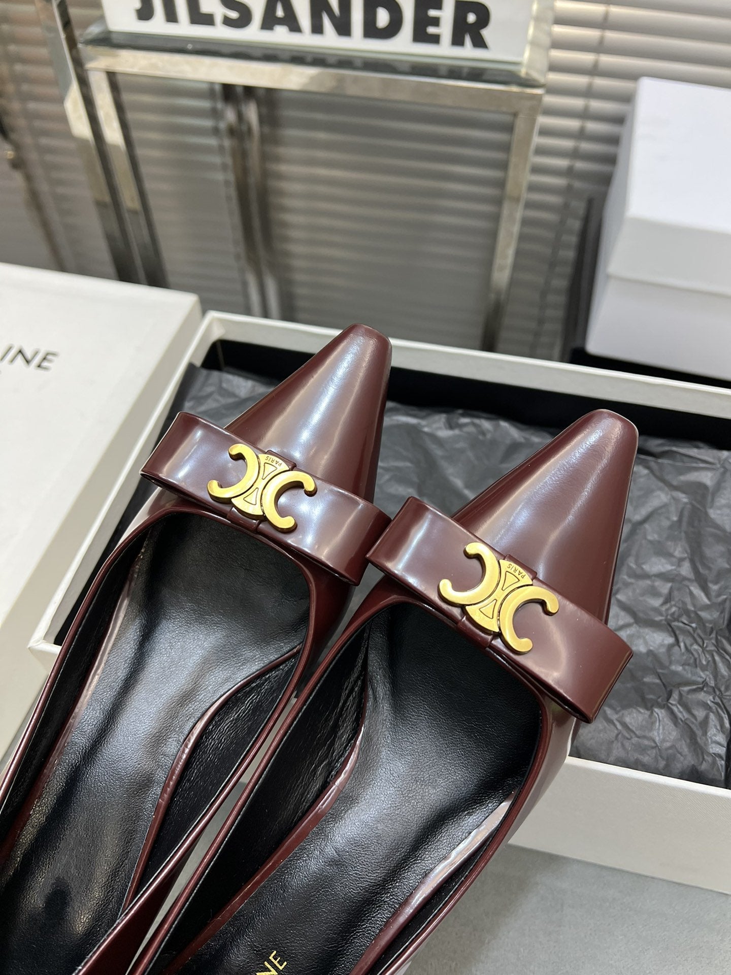 Celine cl pumps 50 burgundy calfskin
