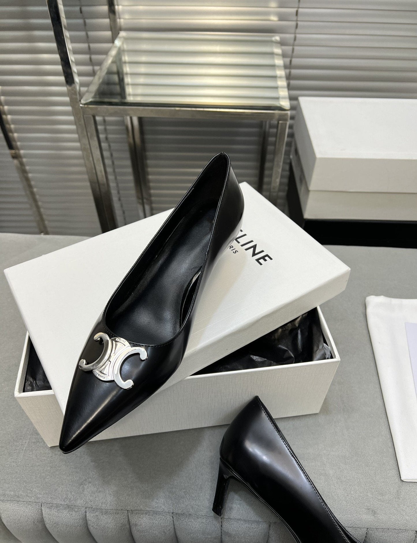 Celine cl pumps 50 black calfskin silver logo