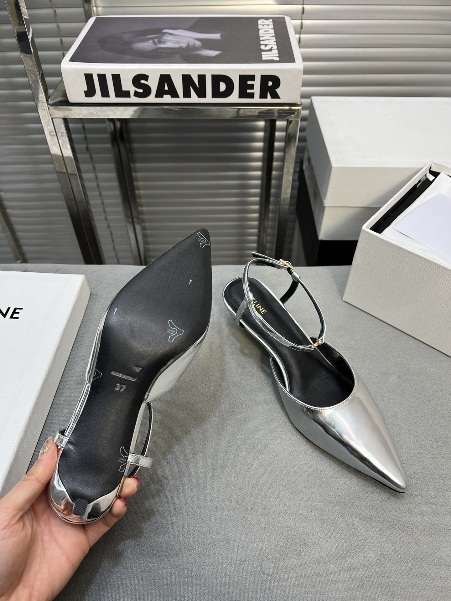 Celine cl kitten 50 silver metalic calfskin