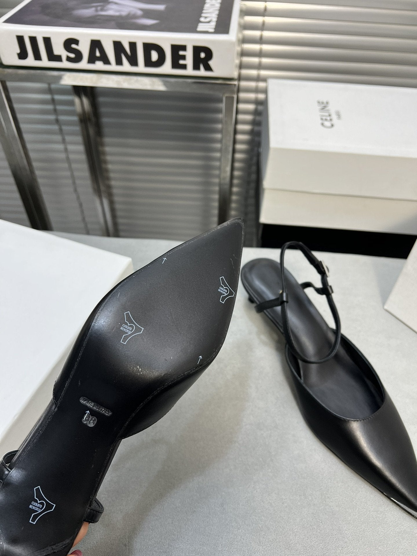 Celine cl kitten 50 with metal toe black calfskin