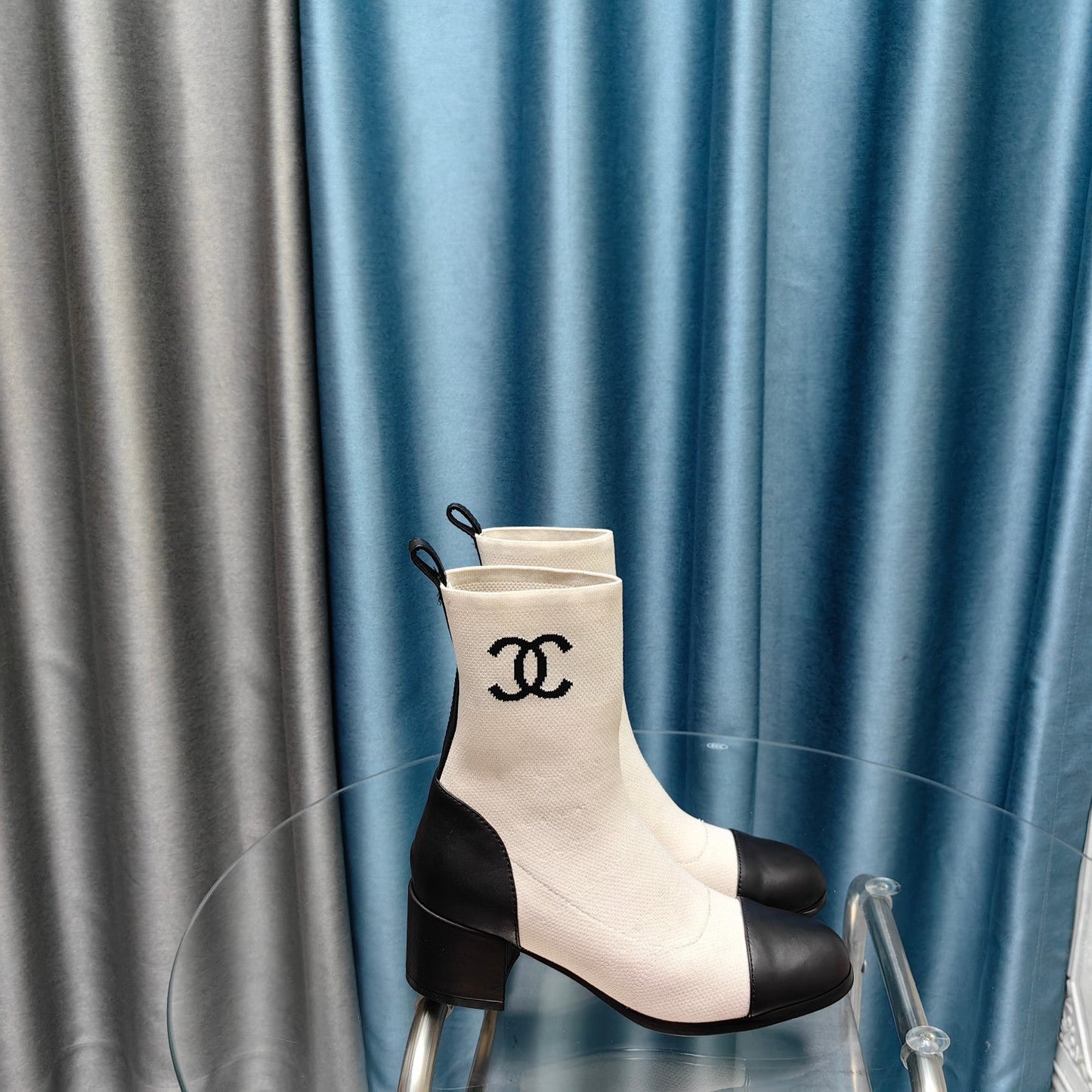 CHANEL Ankle Boots 45mm White Wool And Calfskin