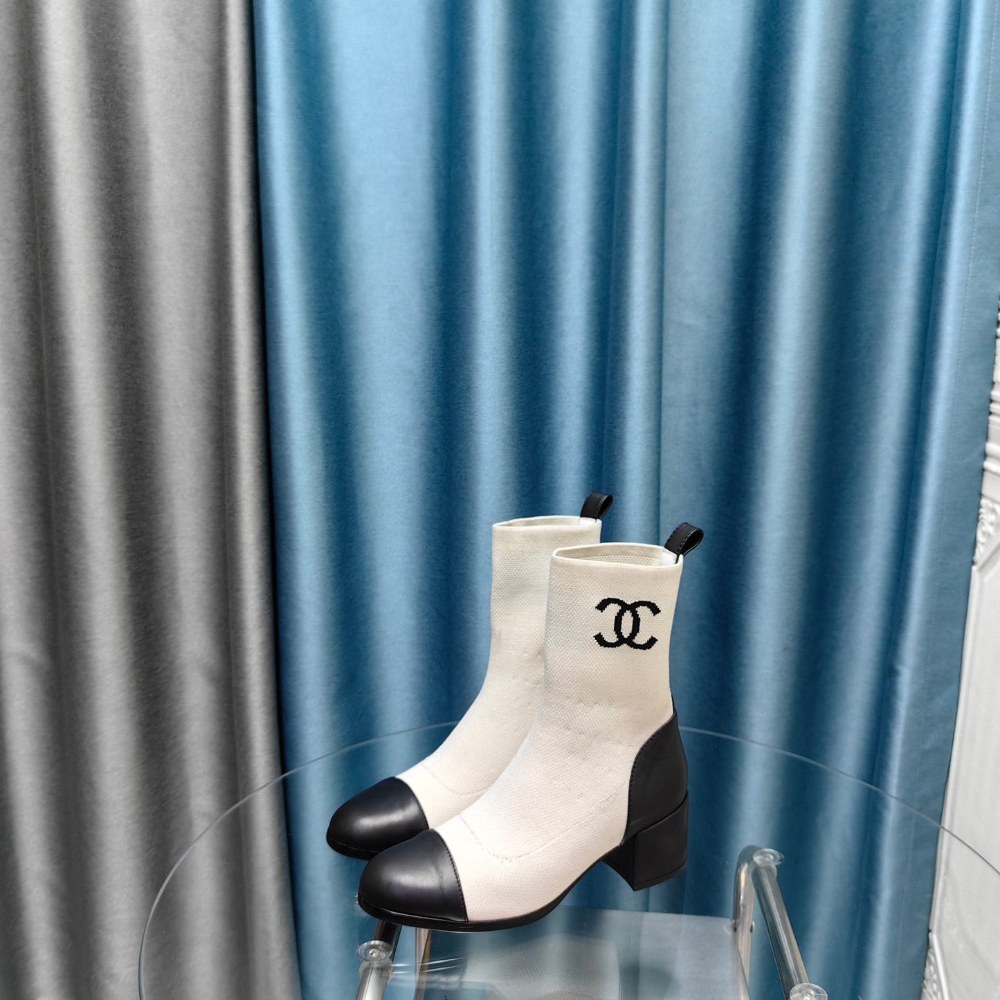 CHANEL Ankle Boots 45mm White Wool And Calfskin
