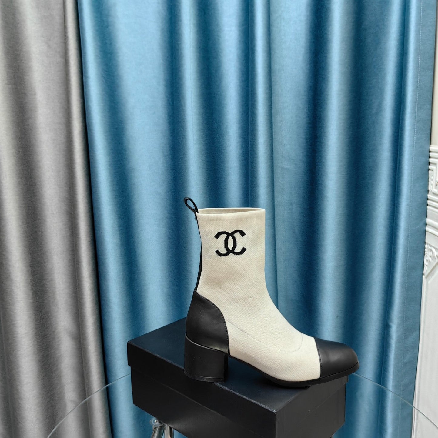 CHANEL Ankle Boots 45mm White Wool And Calfskin