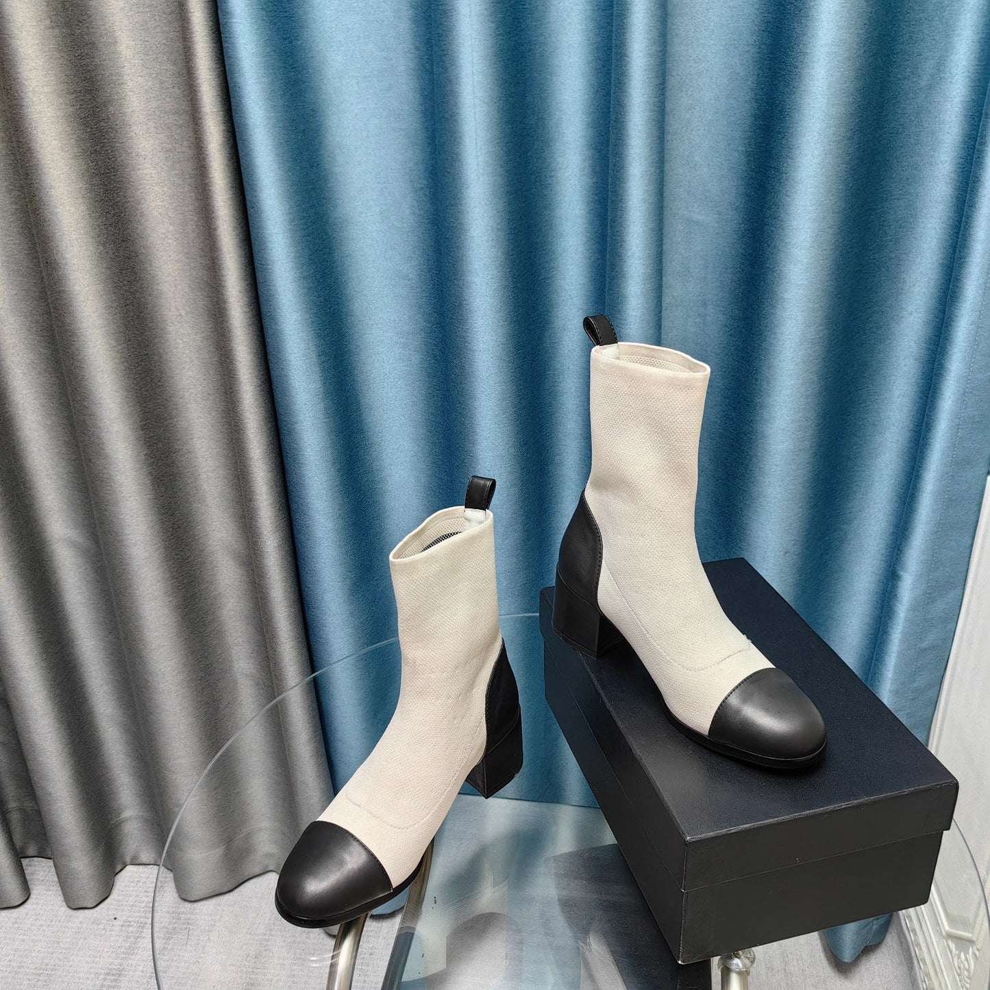 CHANEL Ankle Boots 45mm White Wool And Calfskin