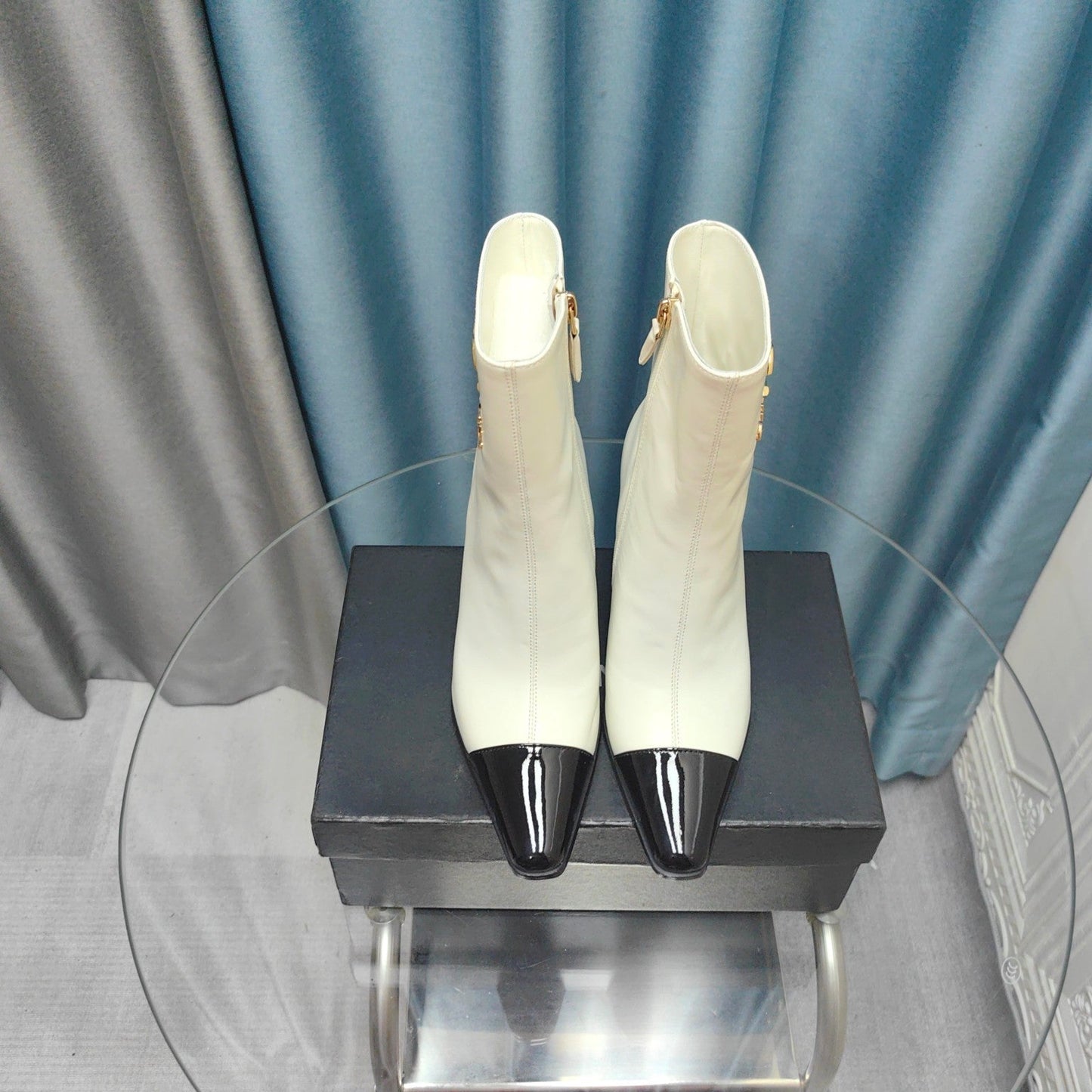 CHANEL Ankle Boots White Cowhide And Lambskin