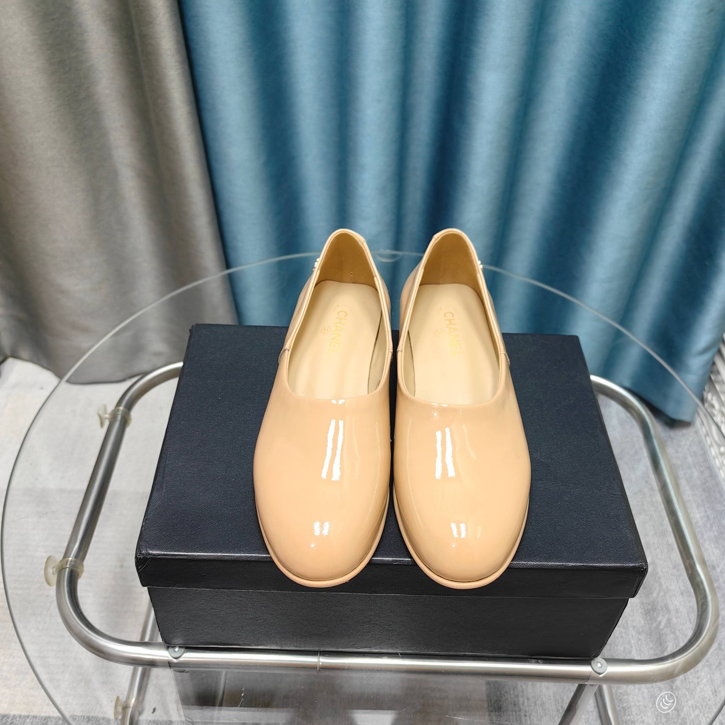 CHANEL 25C Loafer Beige Patent Calfskin