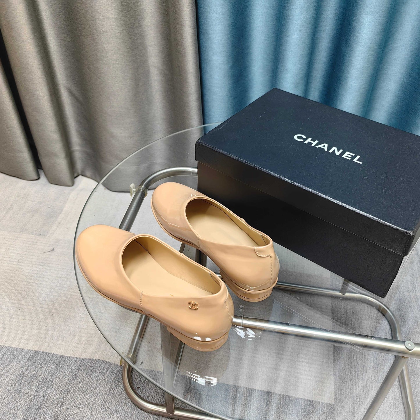 CHANEL 25C Loafer Beige Patent Calfskin