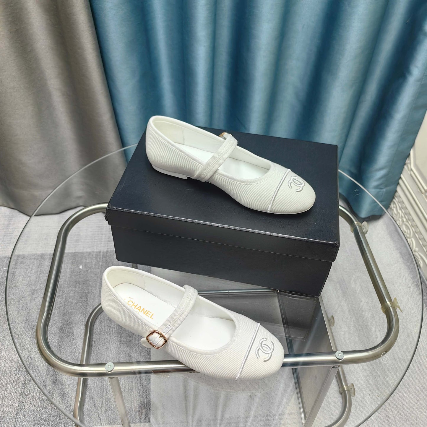 CHANEL 25C Marry Janes White Fabric