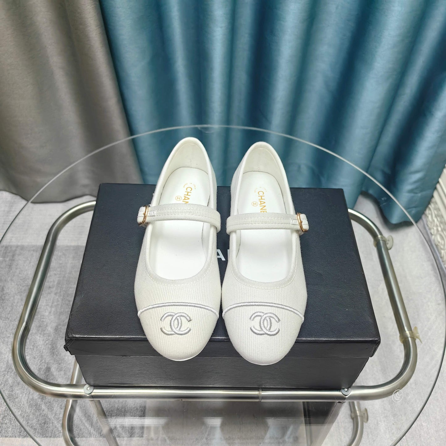 CHANEL 25C Marry Janes White Fabric