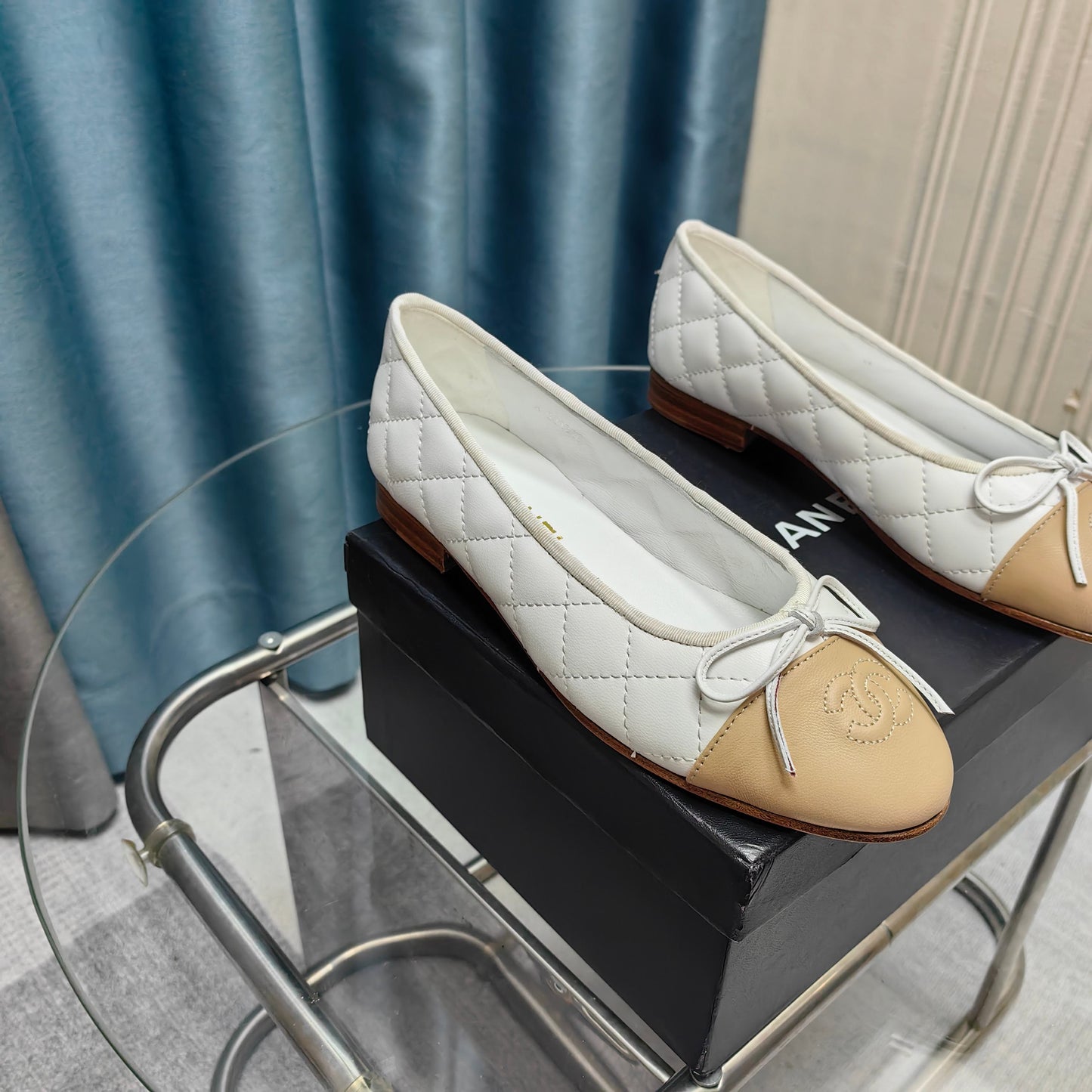 CHANEL 25P Ballet Flat White Beige Quilted Calfskin