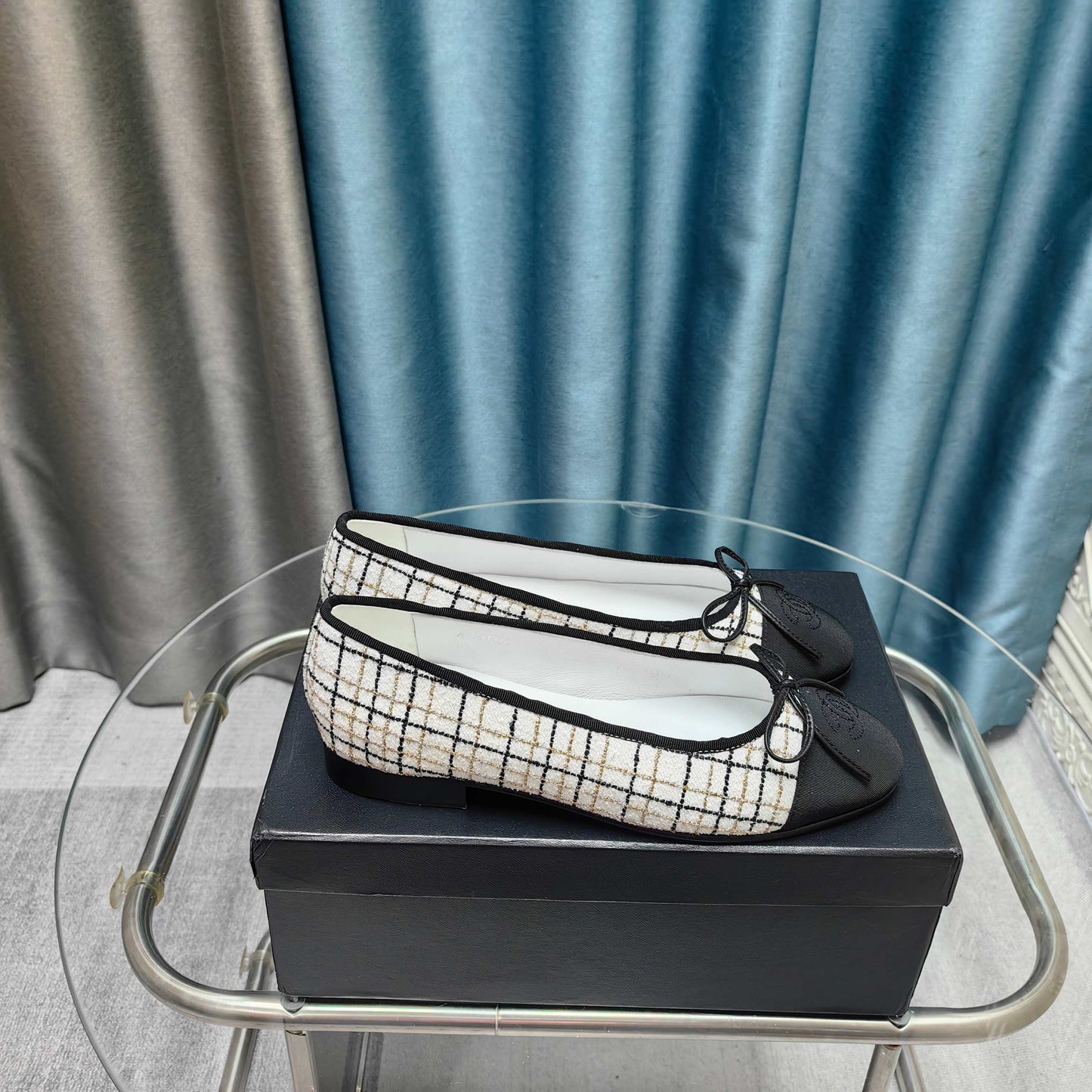CHANEL 25P Ballet Flat White Tweed Black Grosgrain