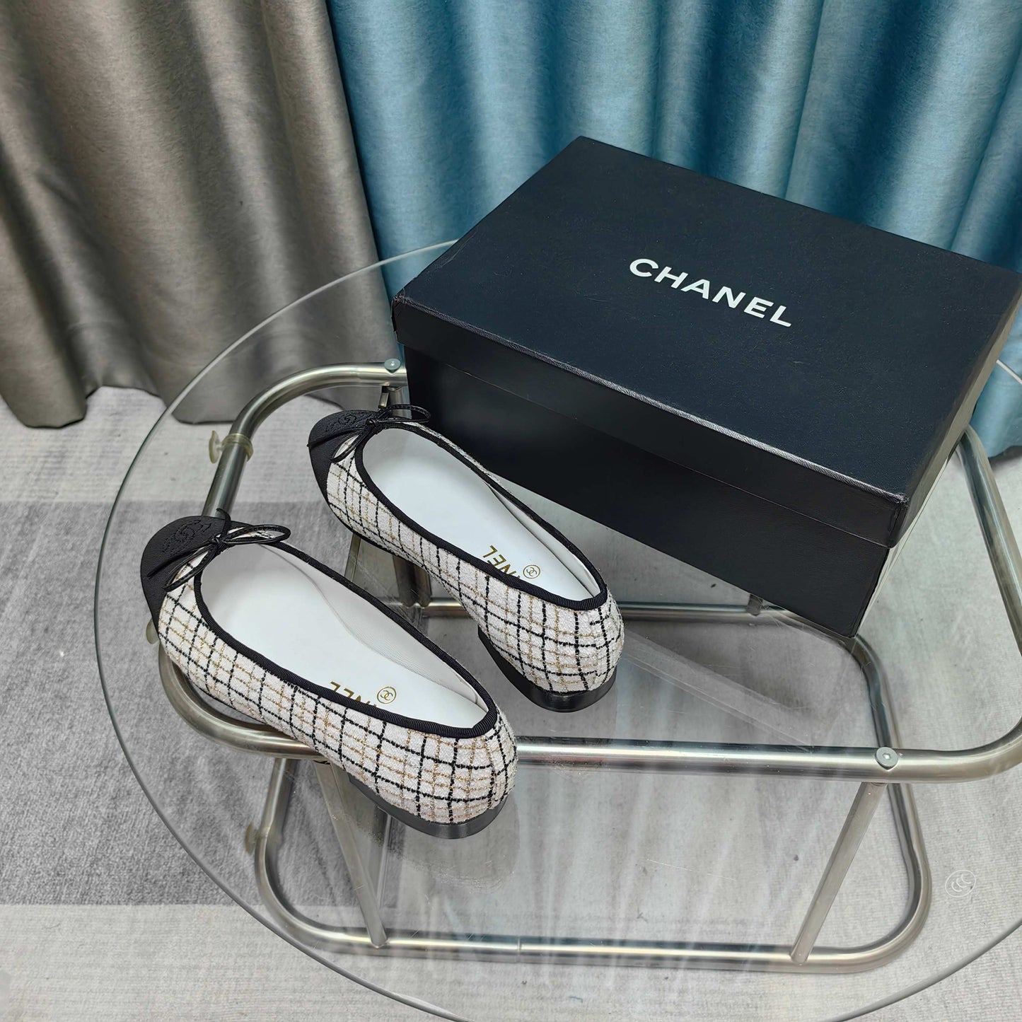 CHANEL 25P Ballet Flat White Tweed Black Grosgrain