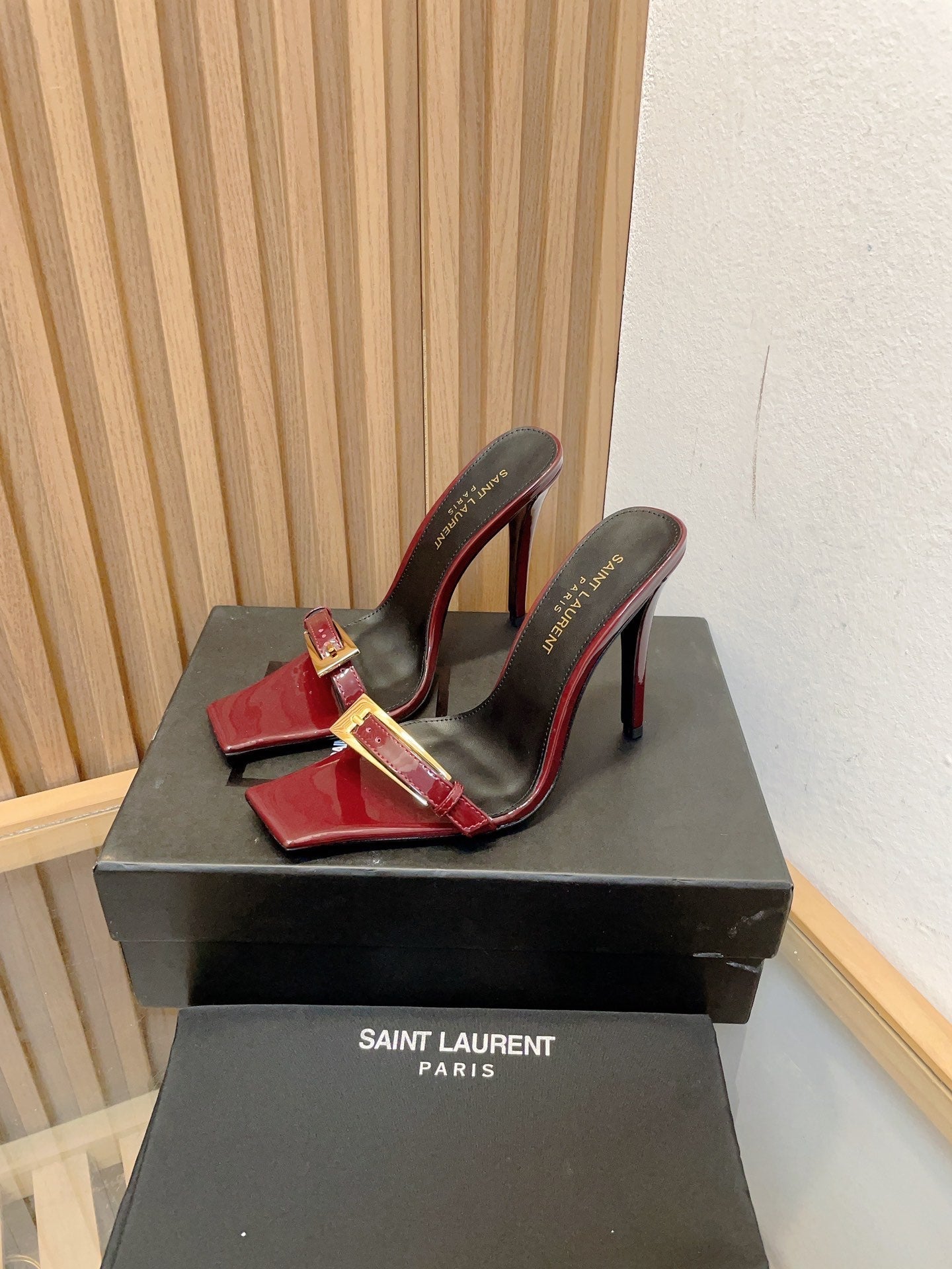 Saint Laurent SL SQUARE TOED NUIT PUMPS RED CALFSKIN