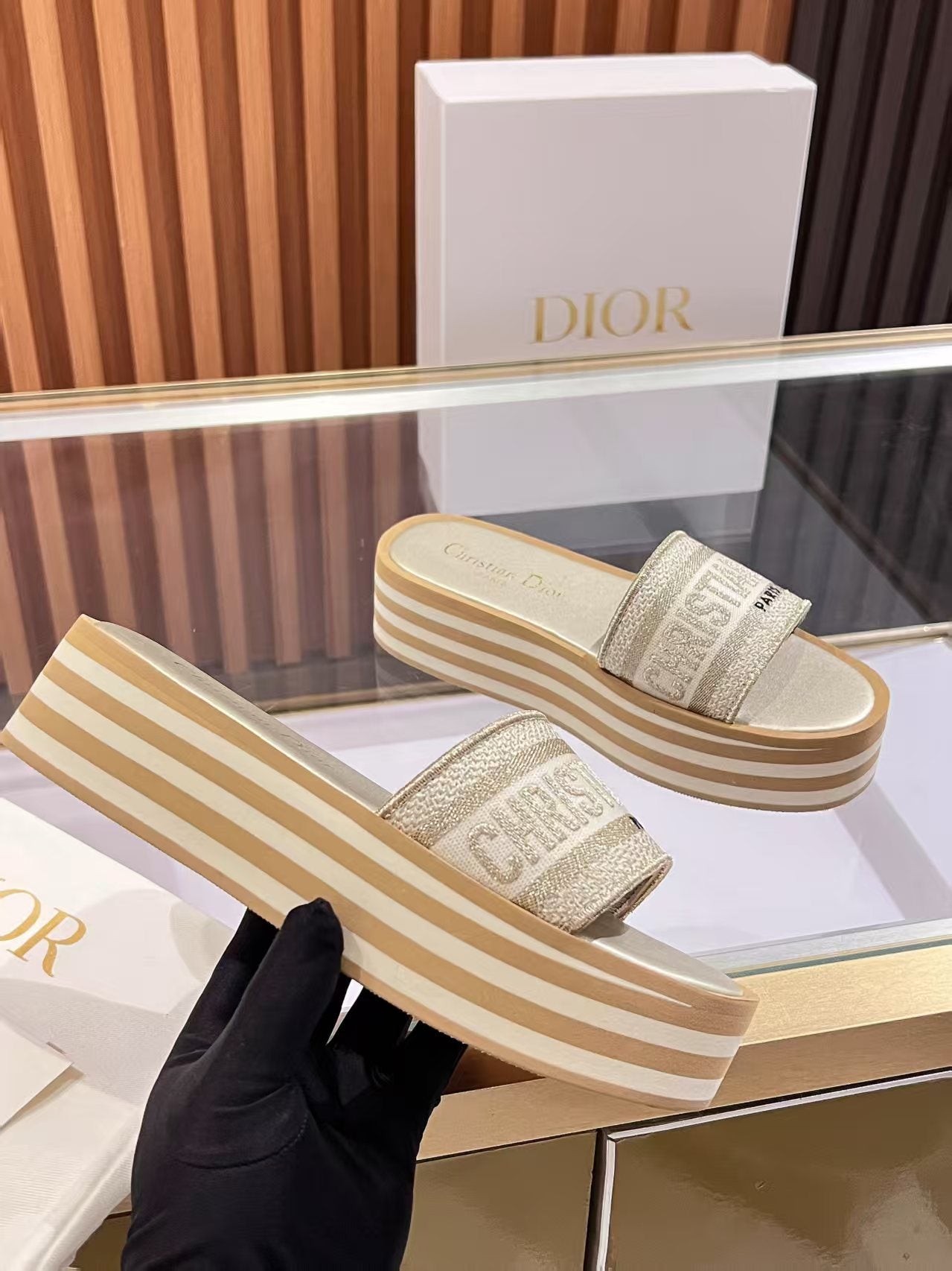 DIOR Dway Platform Slide Beige Brown Fabric with Lambskin 242442