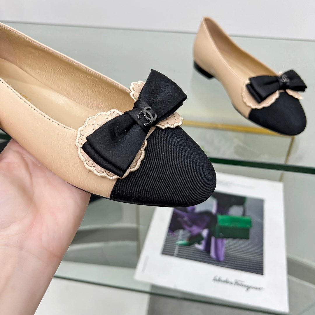 CHANEL Ballet Flats Beige Lambskin