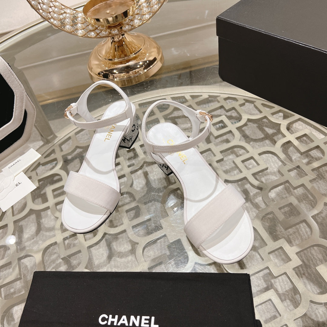 CHANEL 25C 5CM Mid Heed Sandals White Fabric 213323