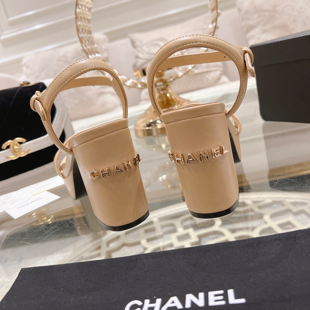 CHANEL 25C 10CM Mid Heed Sandals Cream Italian Leather 213320