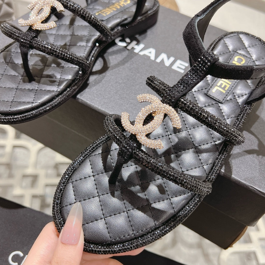 CHANEL 25C Thong Sandal Black Sheepskin 213339