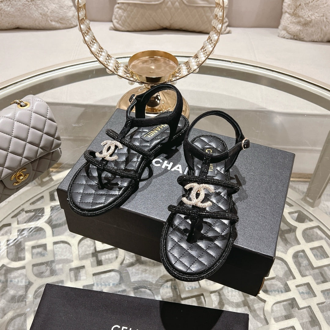 CHANEL 25C Thong Sandal Black Sheepskin 213339