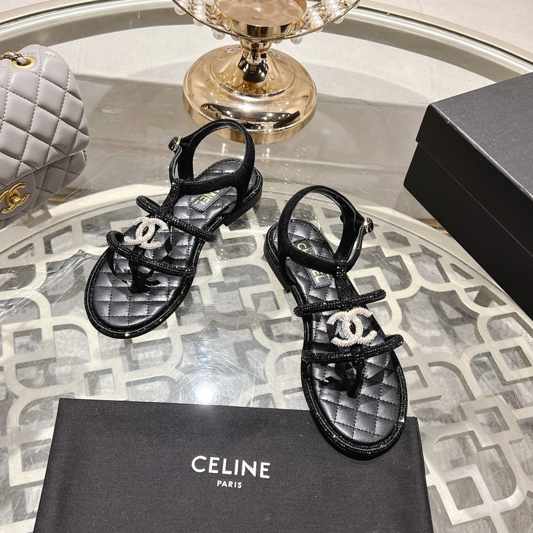 CHANEL 25C Thong Sandal Black Sheepskin 213339