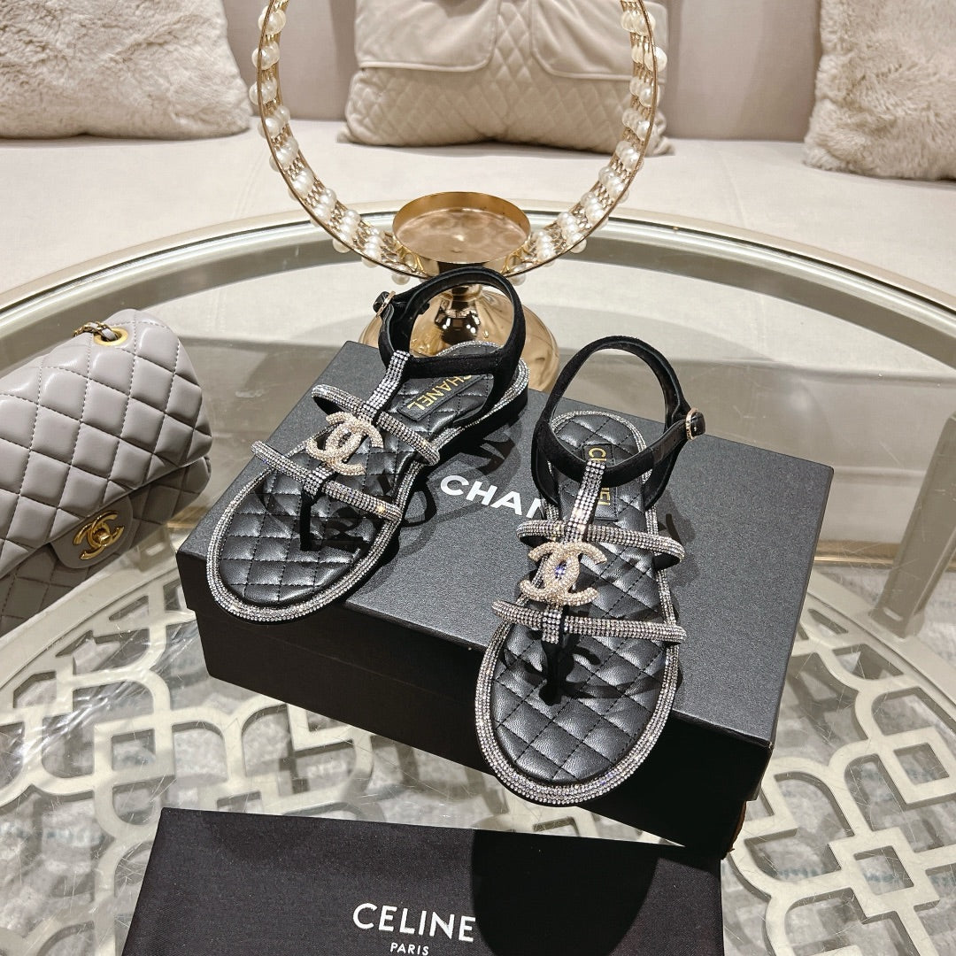 CHANEL 25C Thong Sandal Black with White Sheepskin 213340