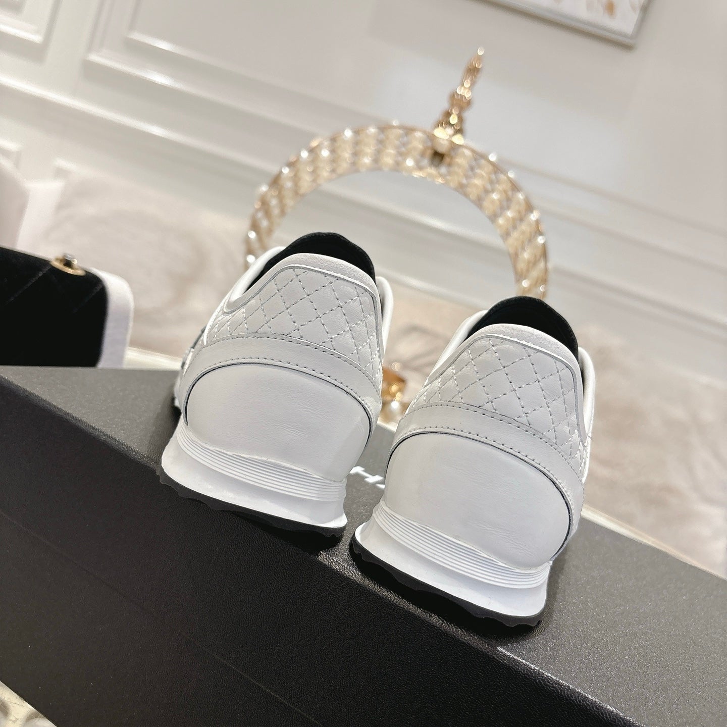 CHANEL 25C Traines White Calfskin & Suede 213314