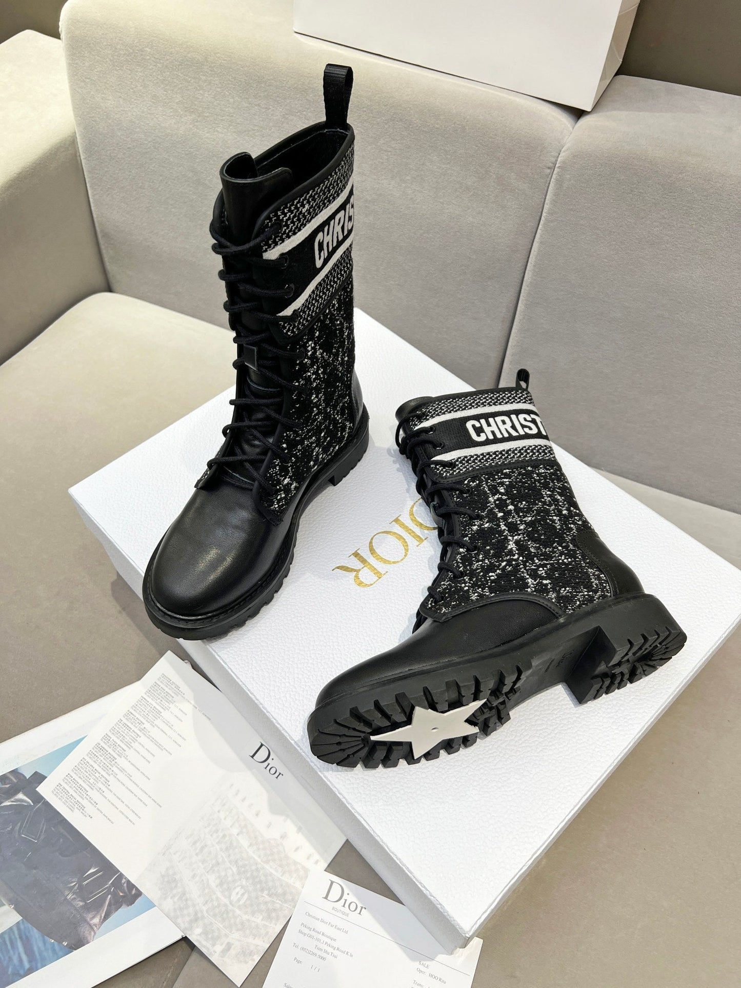 DIOR D-Major Ankle Boot In Black Mix White Tweed And Lambskin 107725