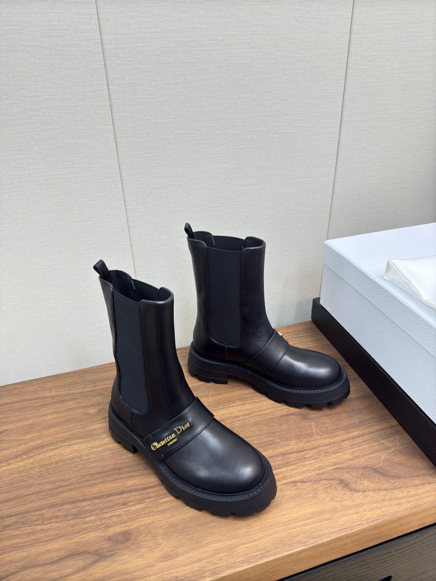 DIOR D-Quest Ankle Boot 40mm In Plain Black Calfskin 112933