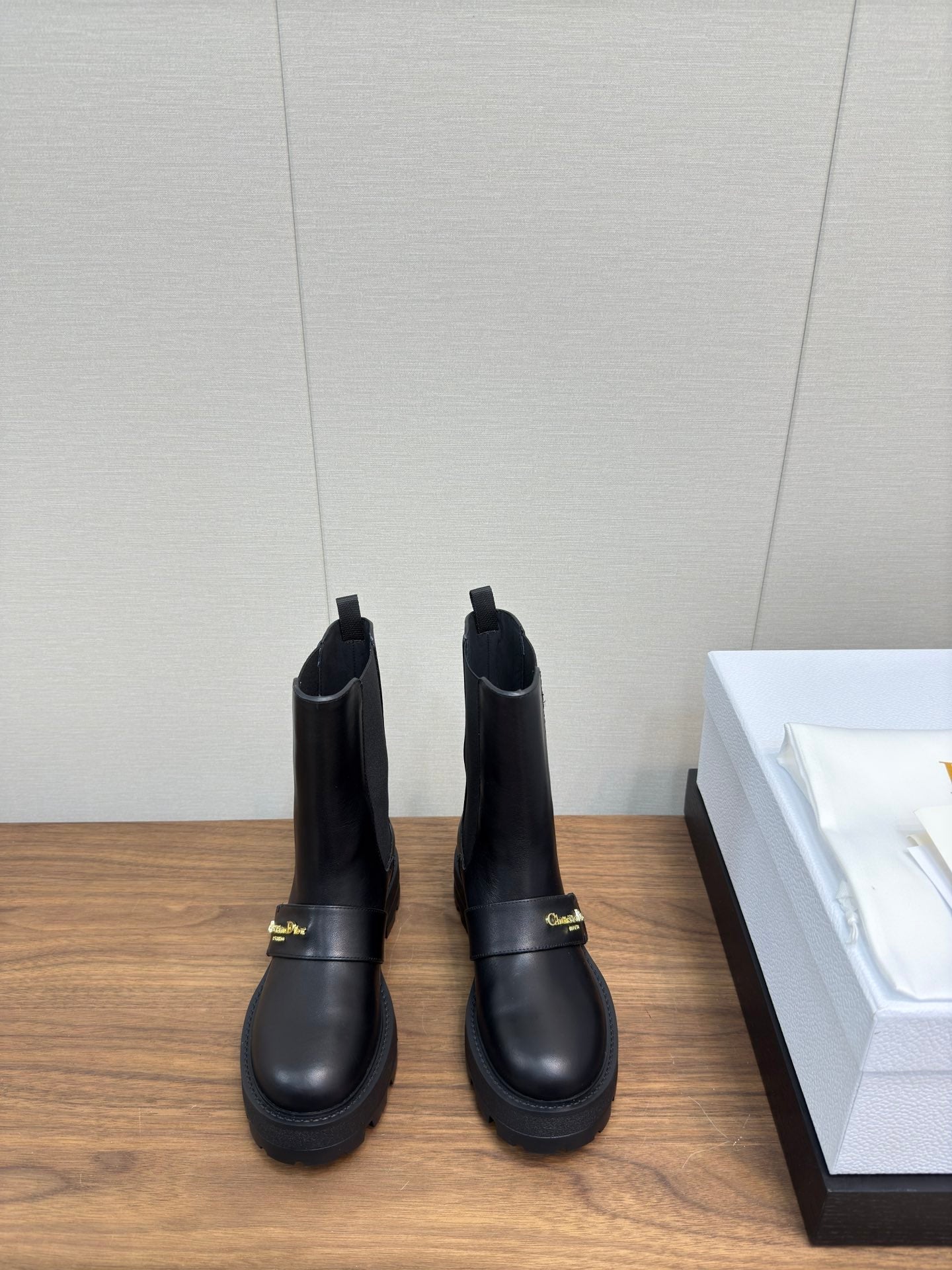 DIOR D-Quest Ankle Boot 40mm In Plain Black Calfskin 112933