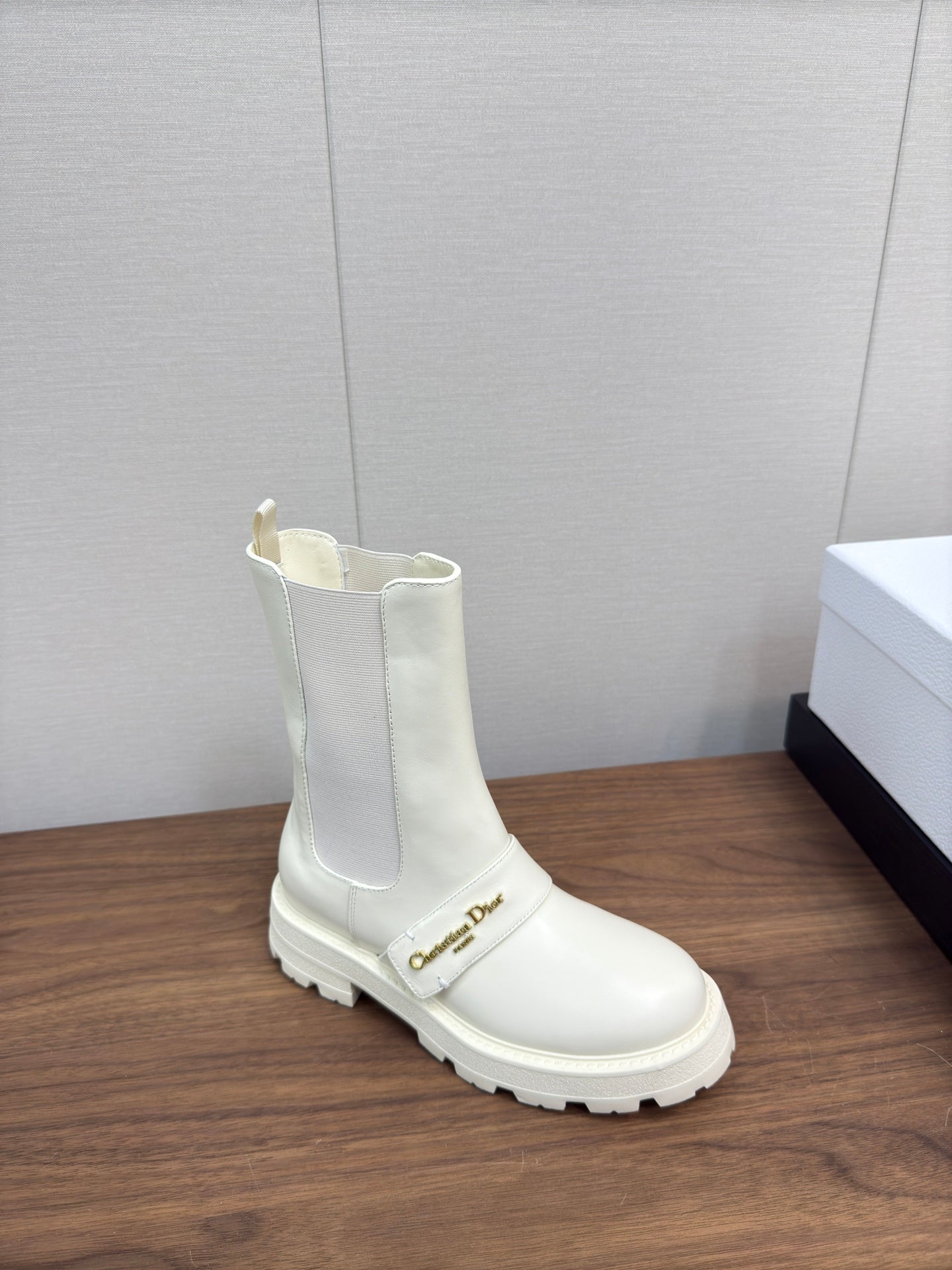 DIOR D-Quest Ankle Boot 40mm In White Calfskin 112935