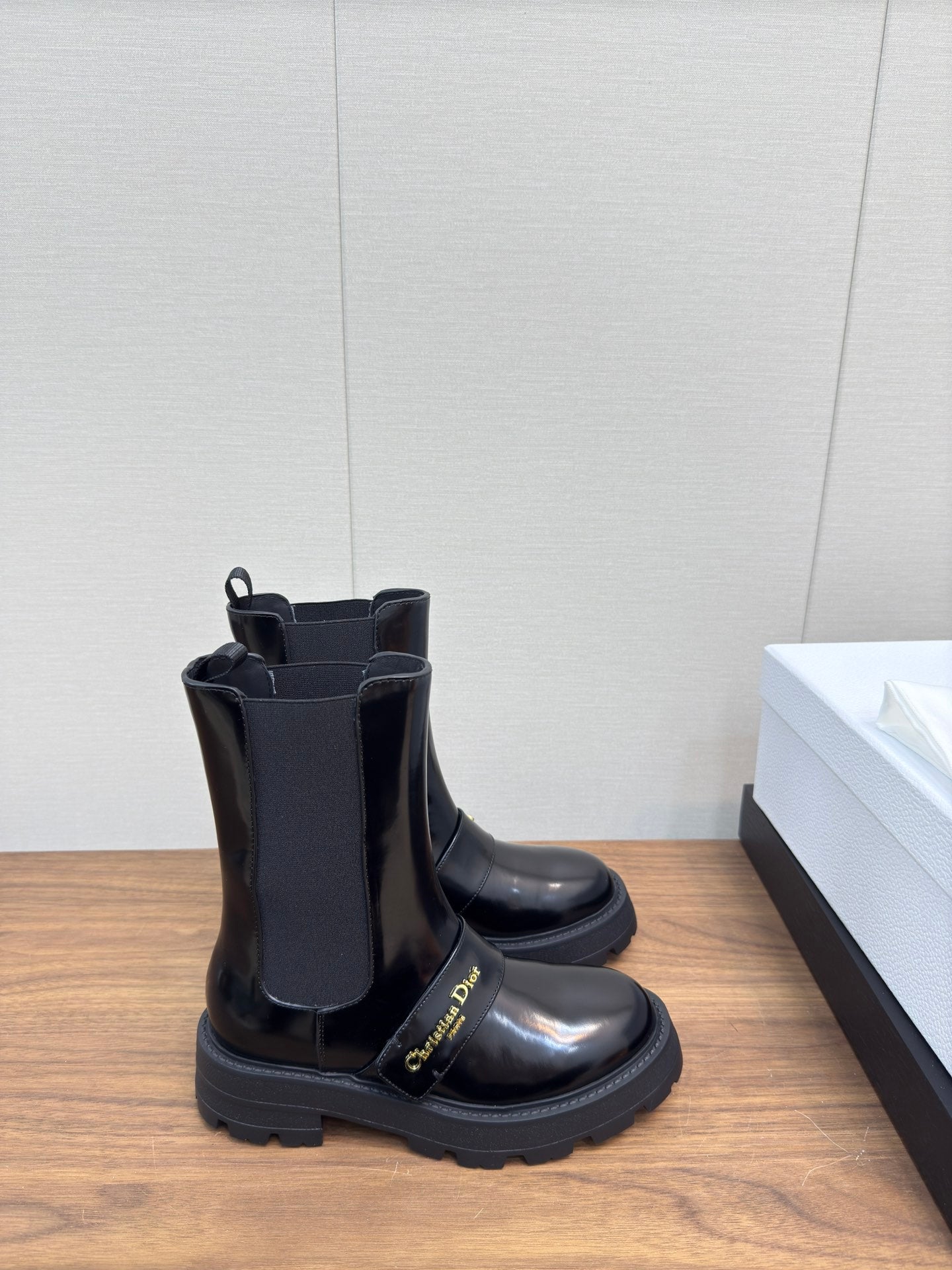 DIOR D-Quest Ankle Boot 40mm In Glossy Black Calfskin 112937
