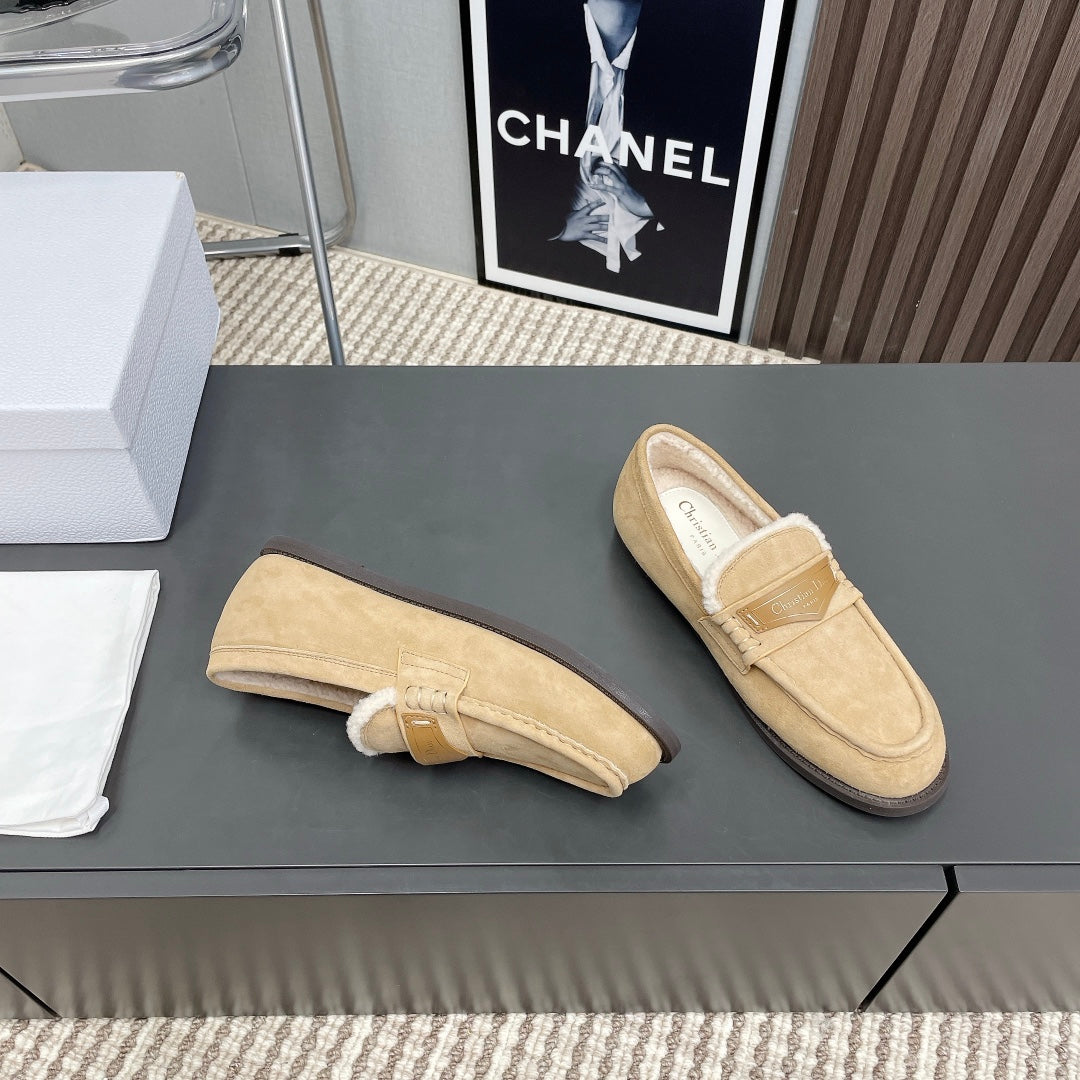 DIOR Loafer In Light Yellow Brown Suede 996007