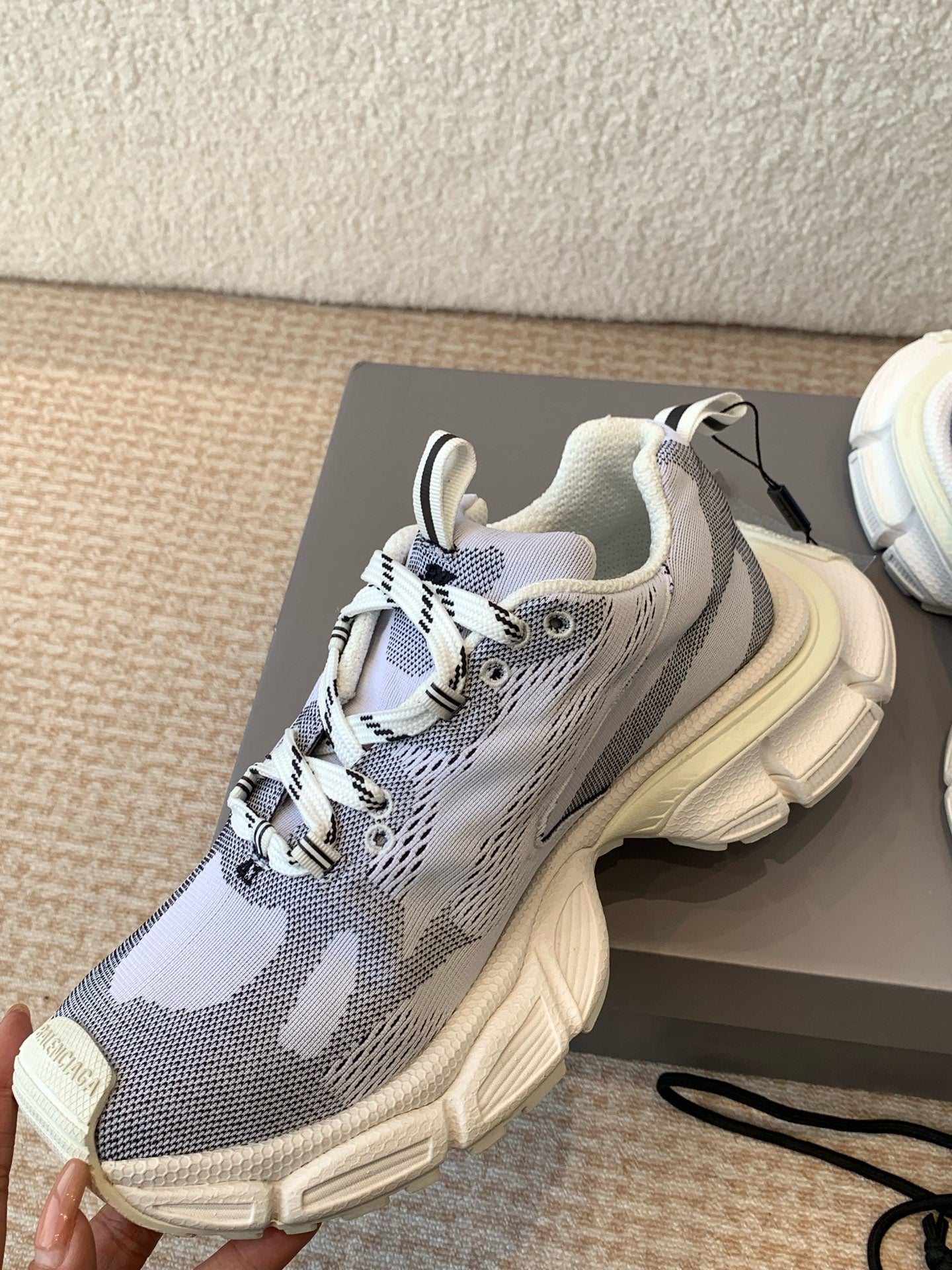 Balanciaga UNDER ARMOUR 3XL KNIT SNEAKER IN LIGHT GRAY WHITE AND BLACK POLYESTER