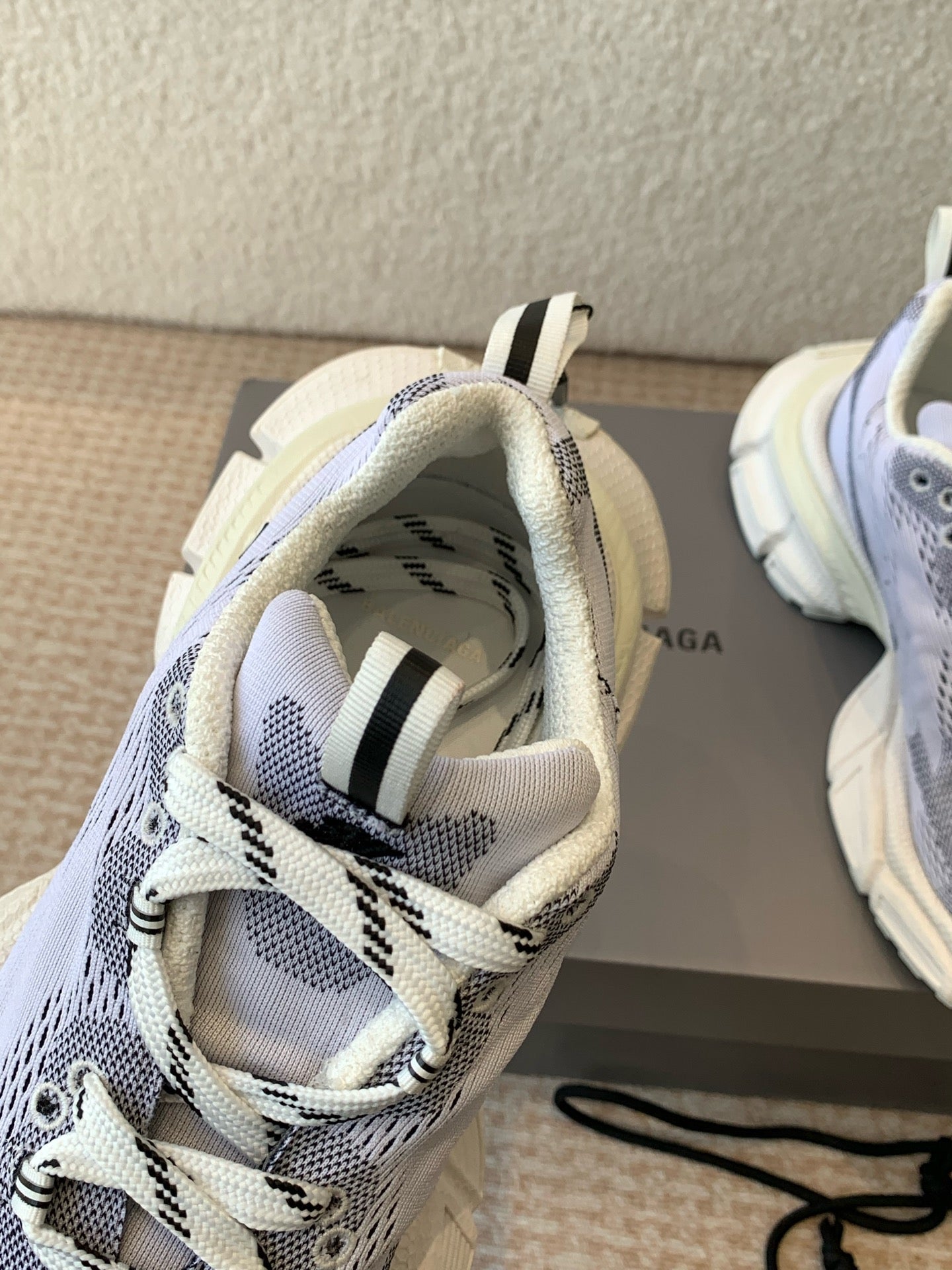 Balanciaga UNDER ARMOUR 3XL KNIT SNEAKER IN LIGHT GRAY WHITE AND BLACK POLYESTER