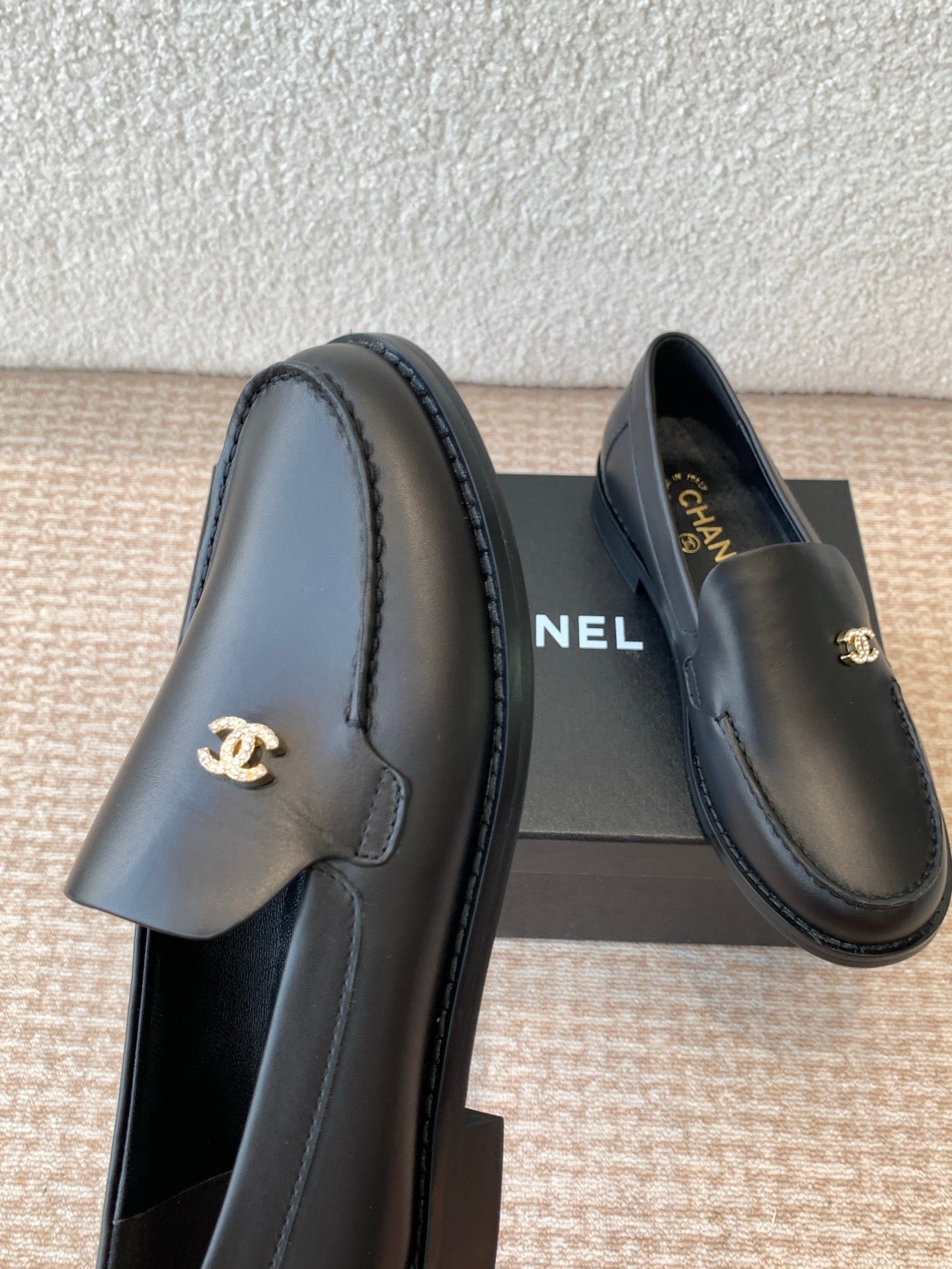 CHANEL 25S Loafer Black Calfskin
