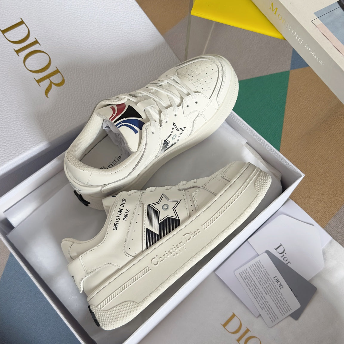 DIOR star sneaker white black calfksin