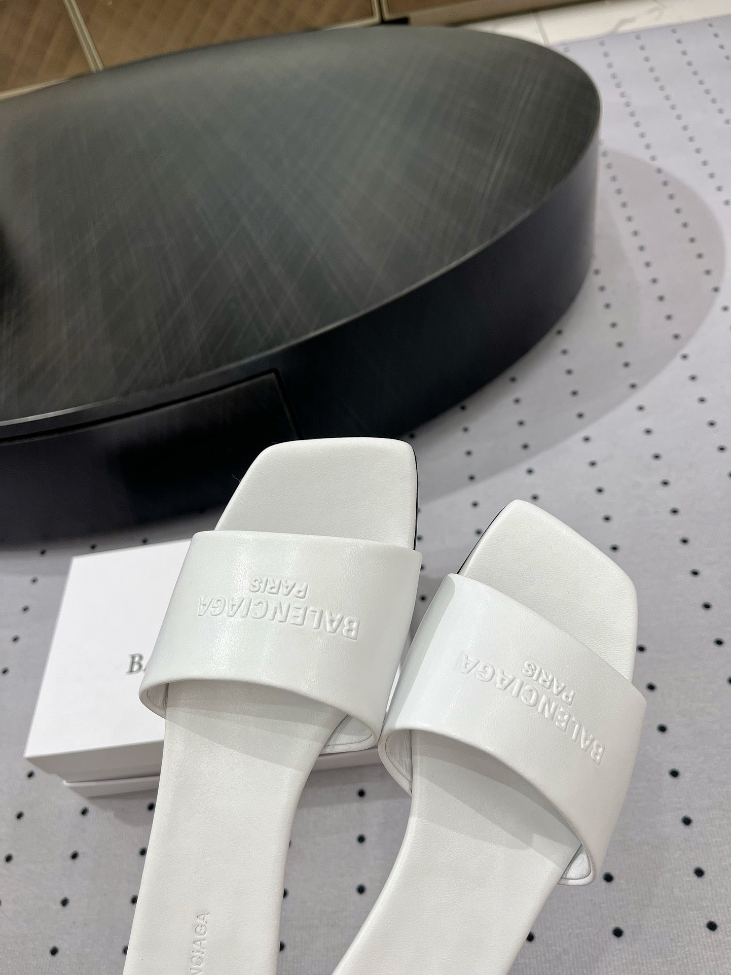 Balanciaga SQUARE-TOE MEDIUM HEEL MULES IN WHITE CALFSKIN LOGO EMBOSSED