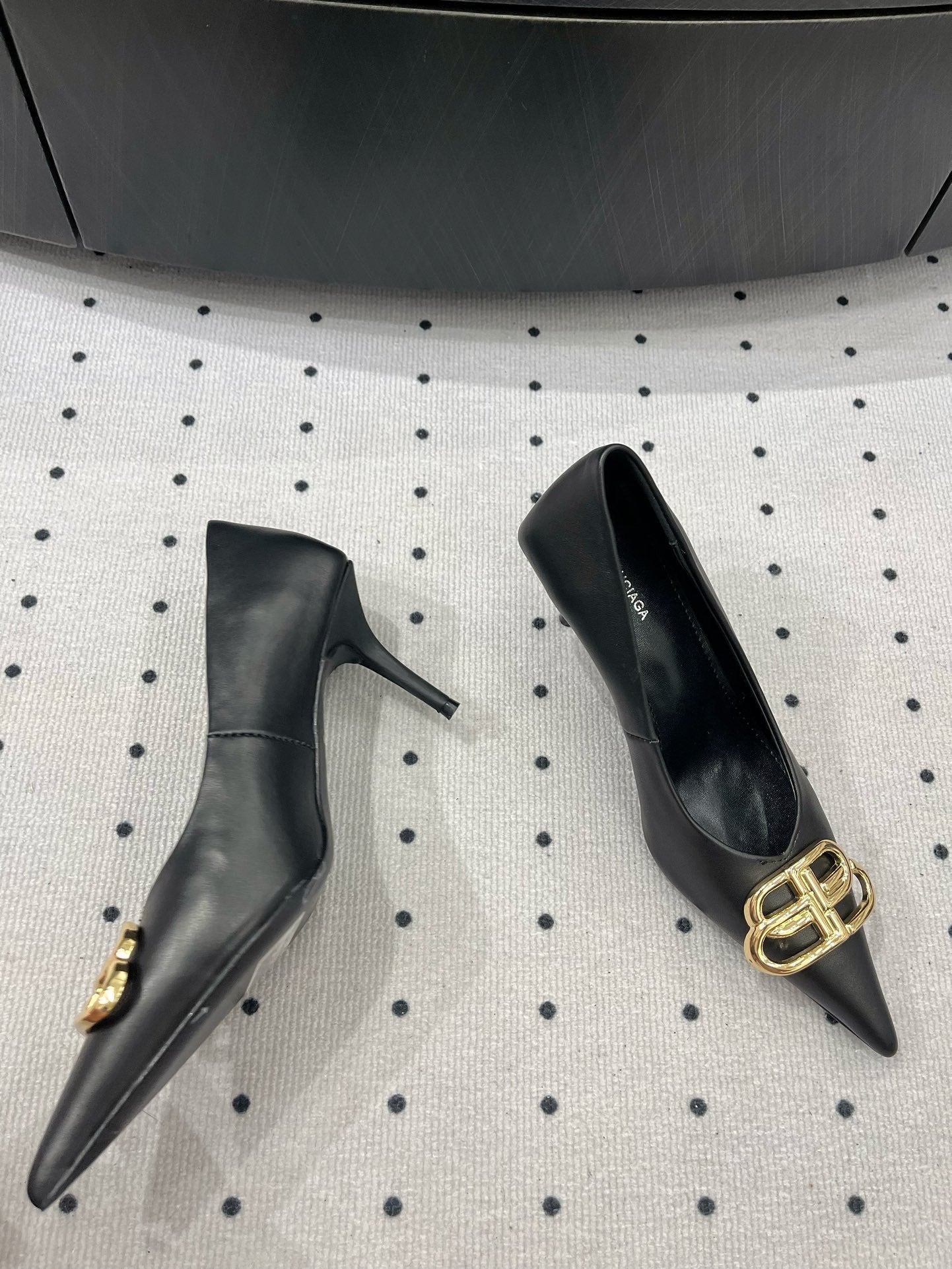 Balanciaga HEELED PUMPS 65 MM IN BLACK SMOOTH LAMBSKIN GOLD HARDWARE