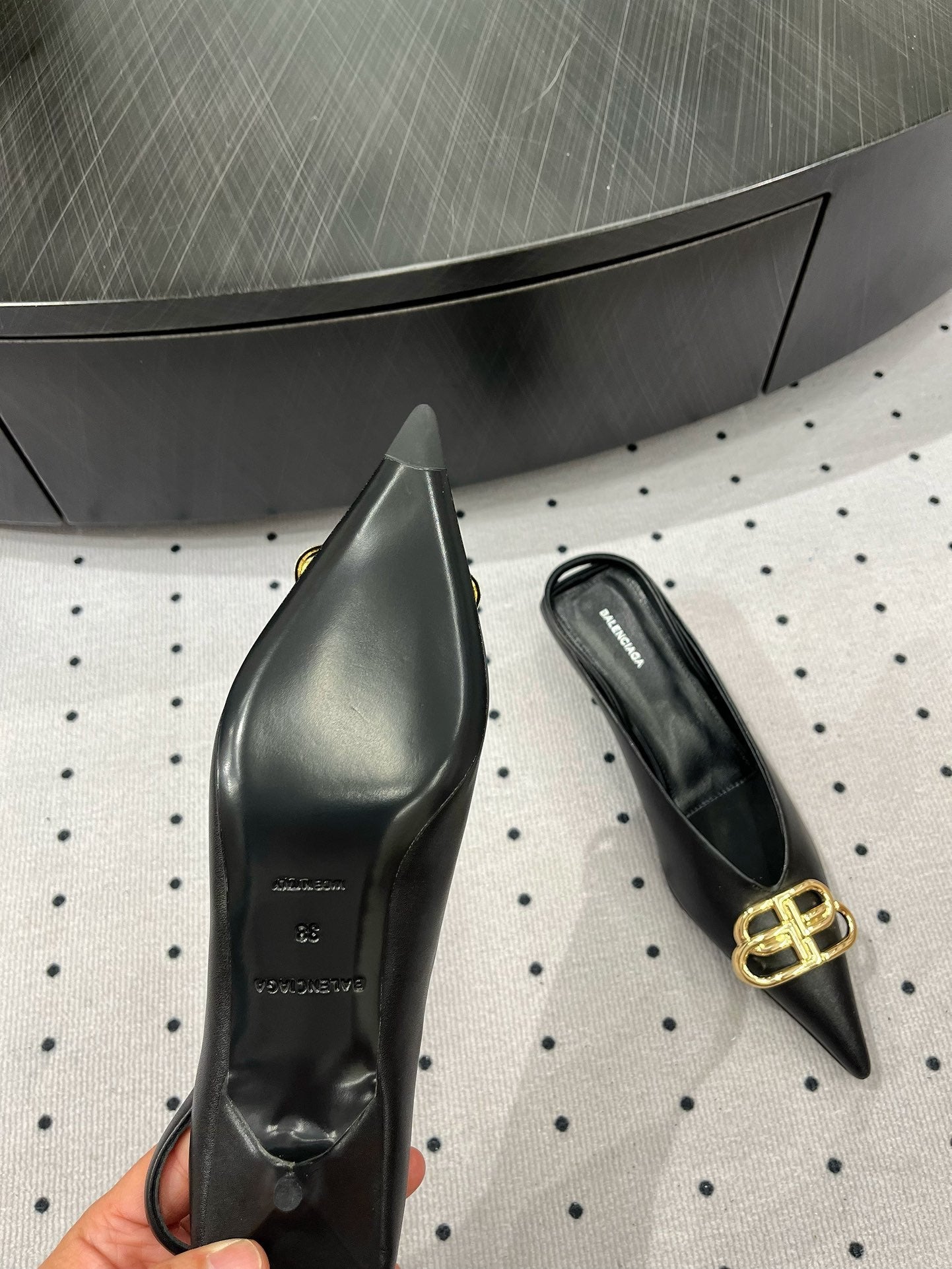 Balanciaga HEELED SLINGBACK 45 MM IN BLACK SMOOTH LAMBSKIN GOLD HARDWARE